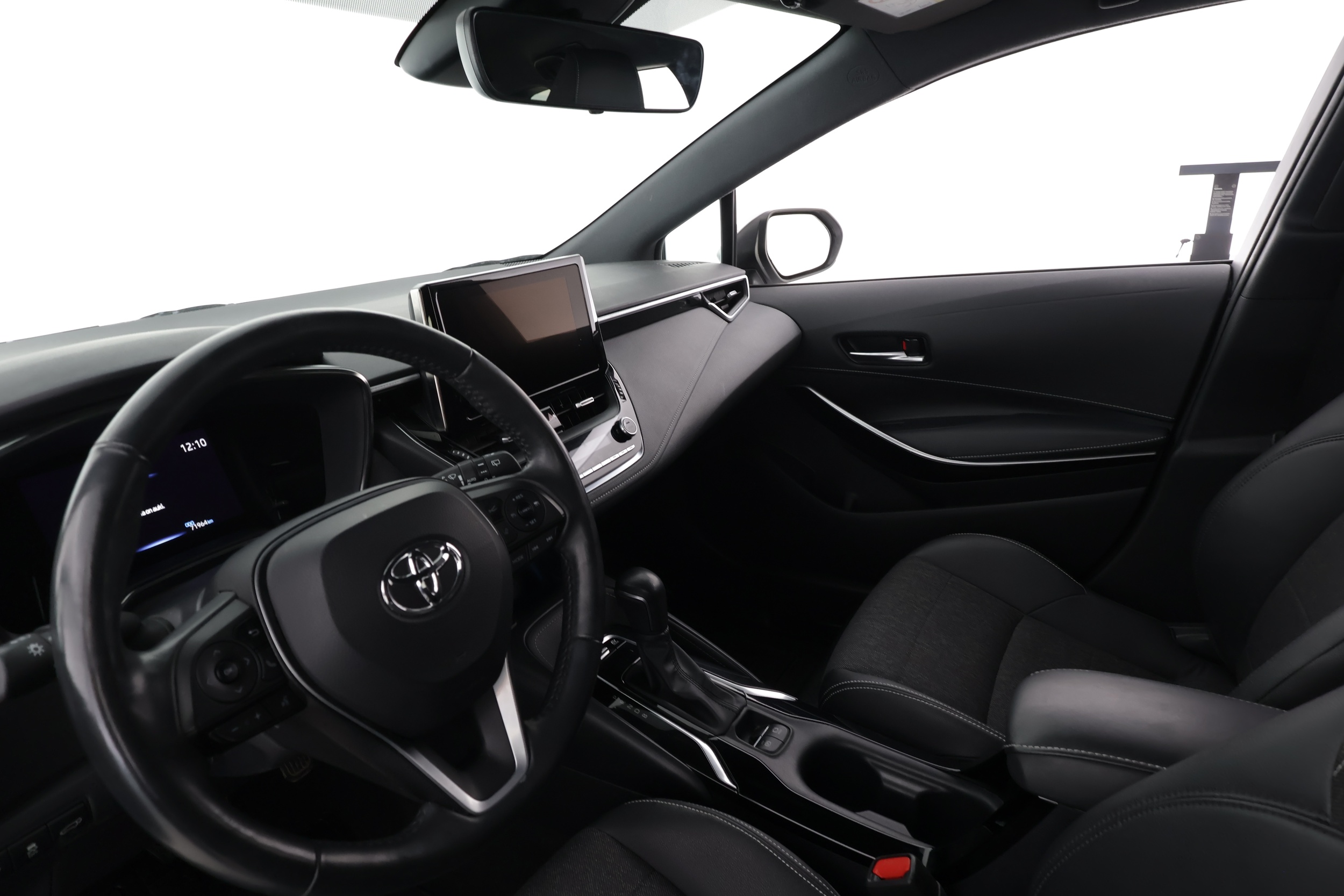 TOYOTA COROLLA 2023