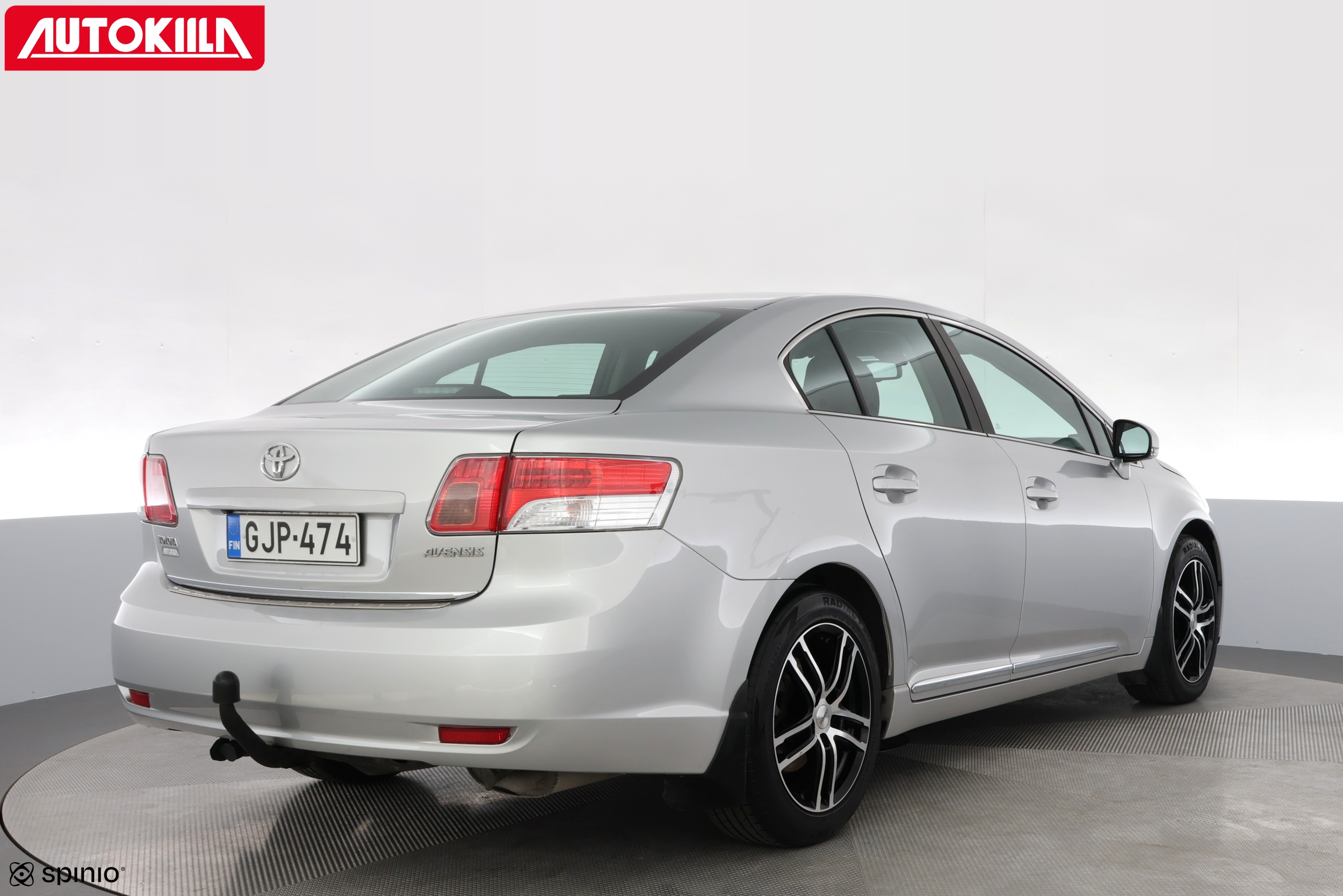 TOYOTA AVENSIS 2011