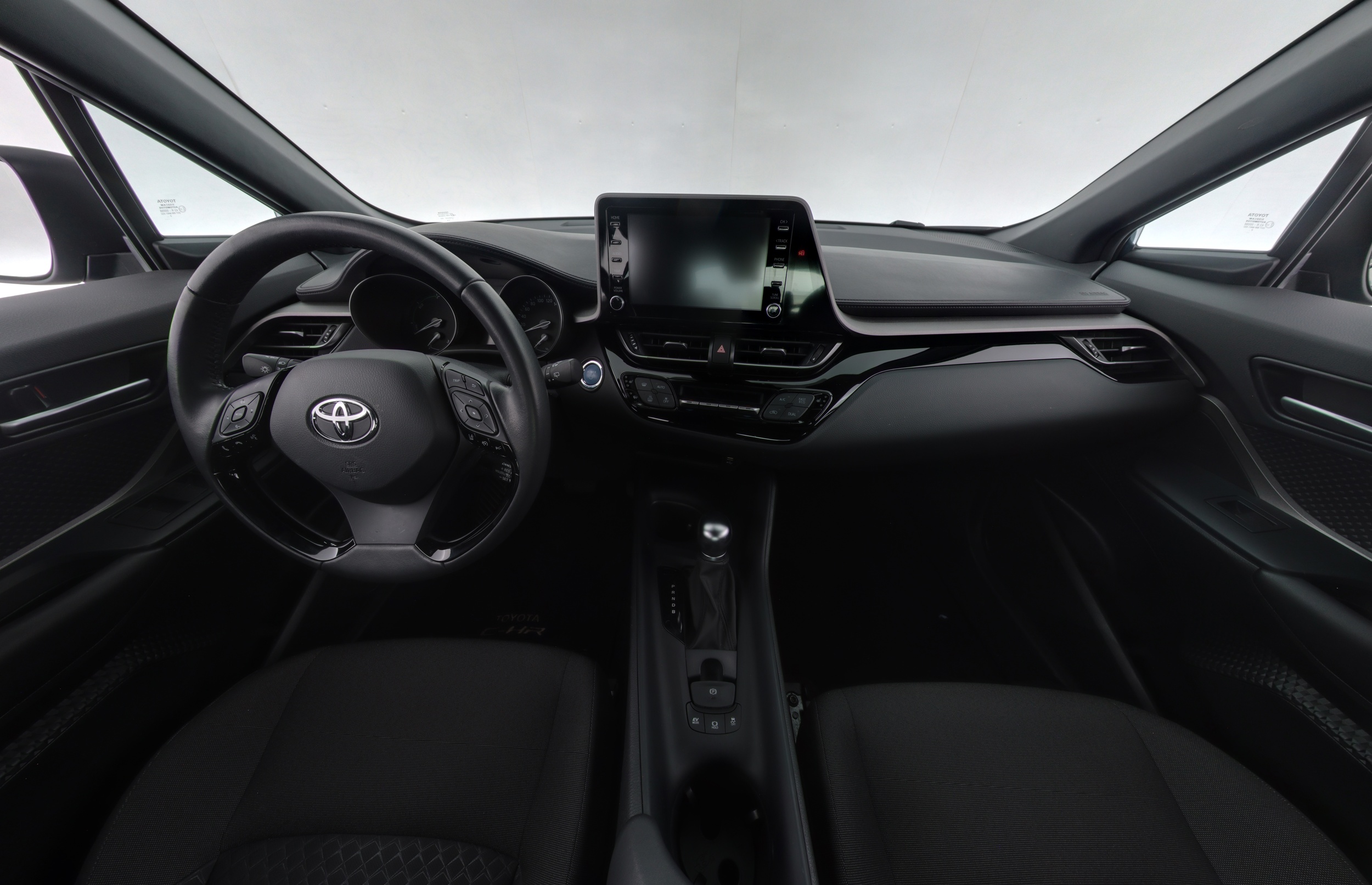 TOYOTA C-HR 2023
