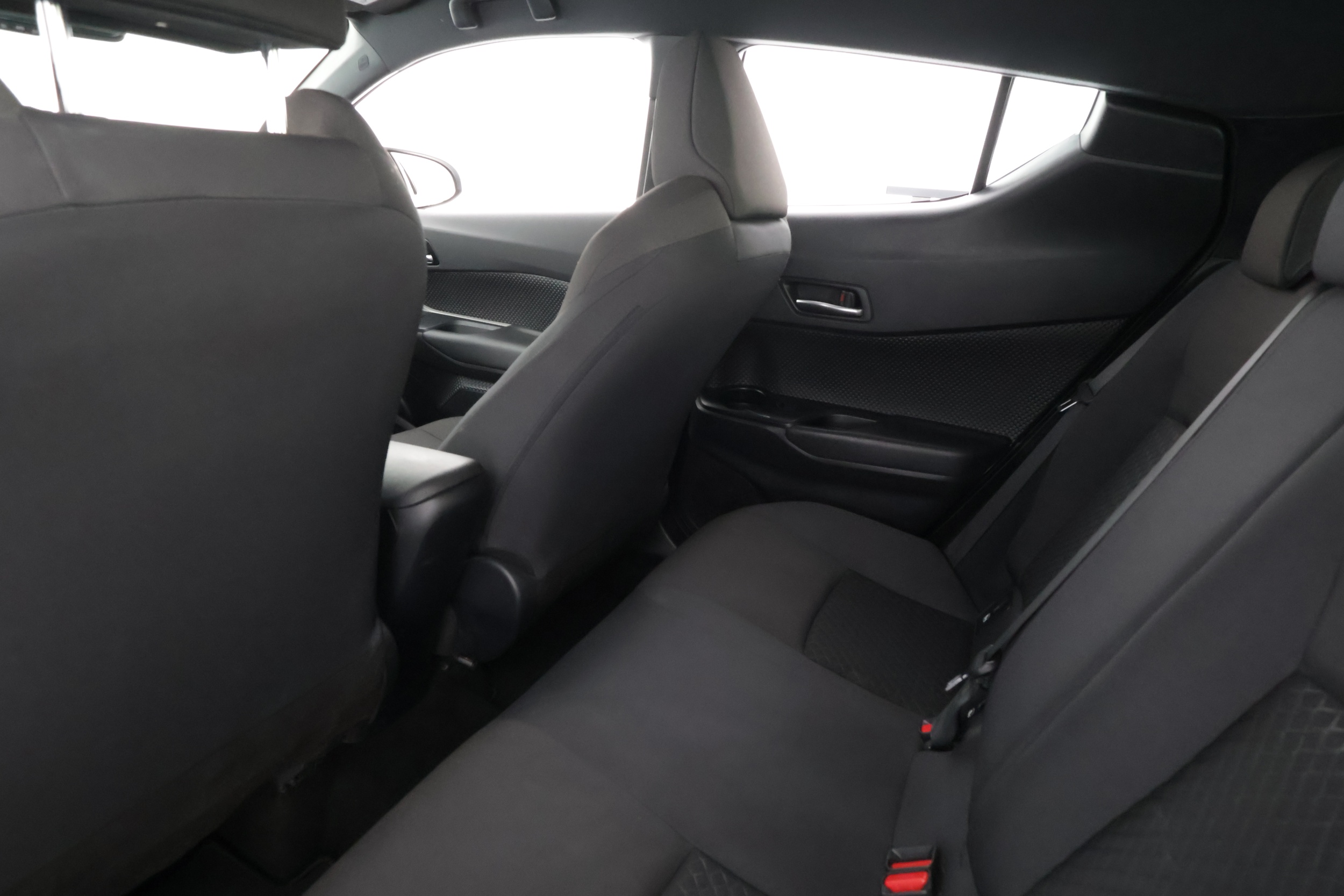 TOYOTA C-HR 2023