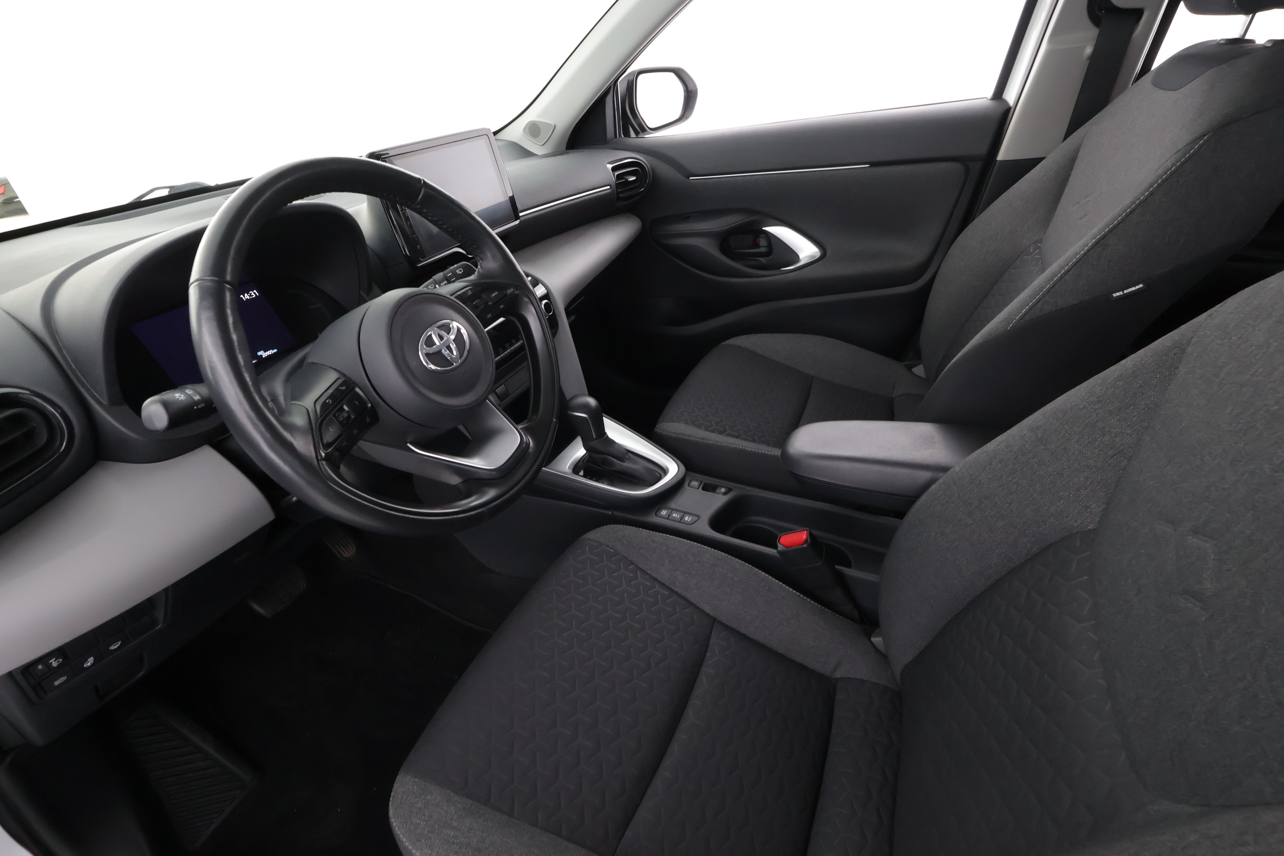 TOYOTA Yaris Cross 2022