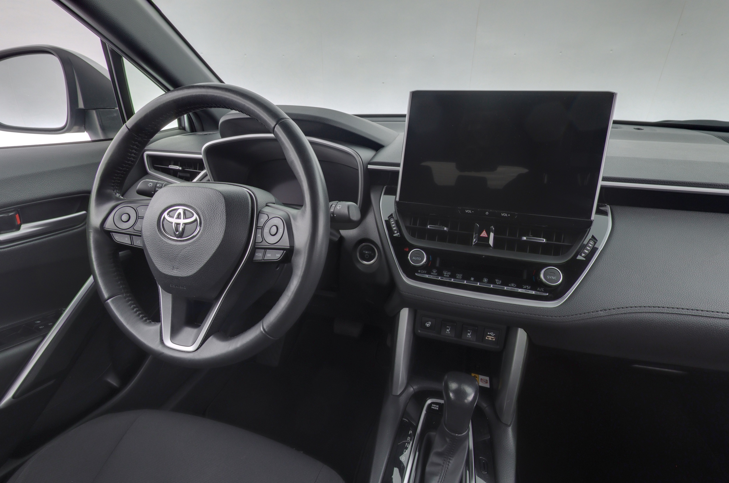 TOYOTA Corolla Cross 2023