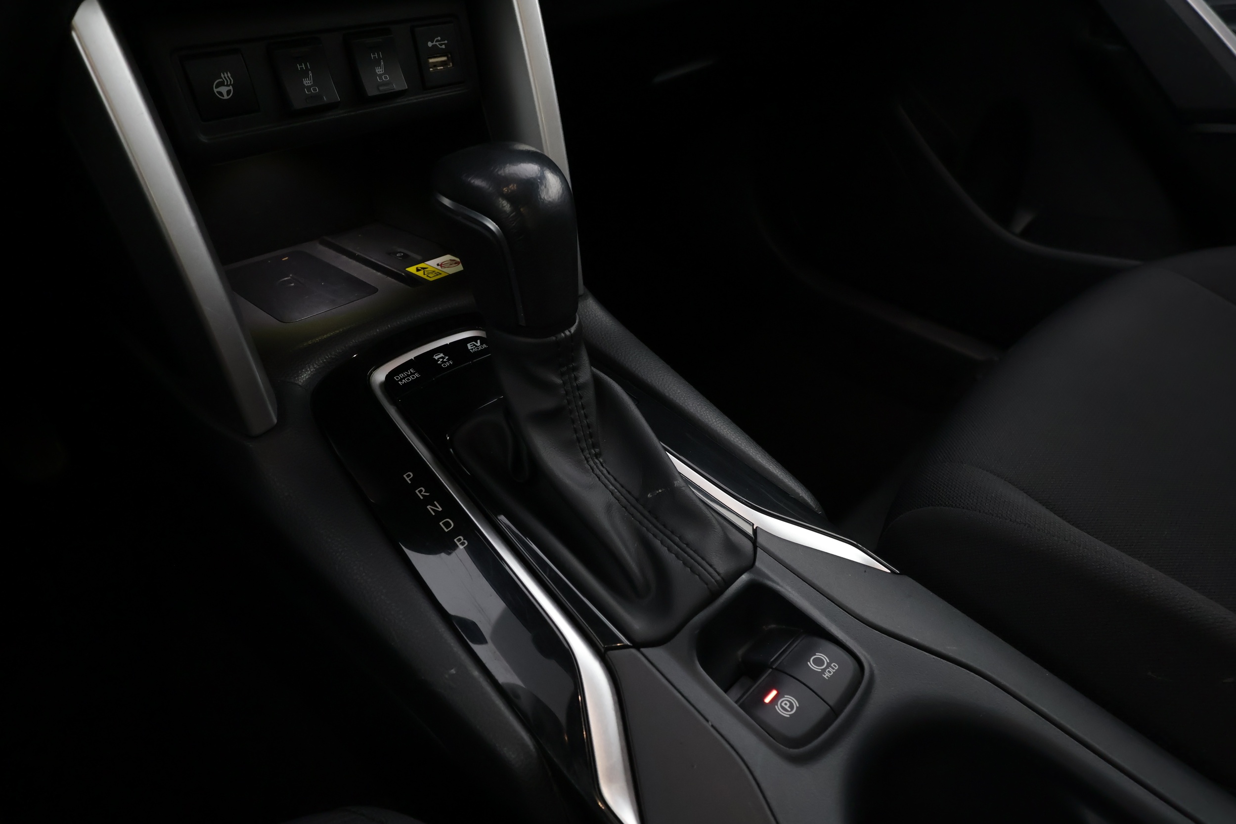 TOYOTA Corolla Cross 2023