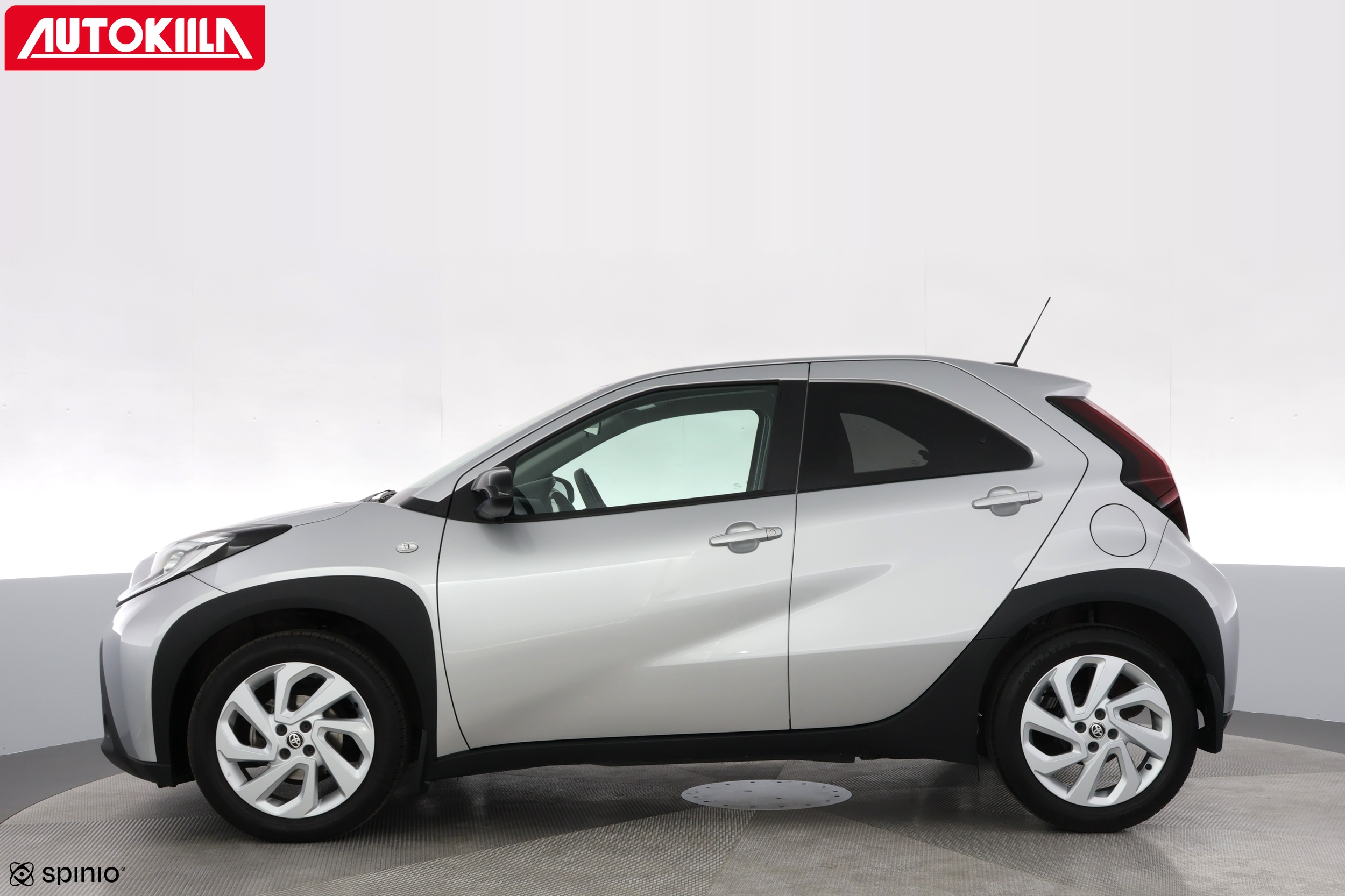 TOYOTA Aygo X 2023