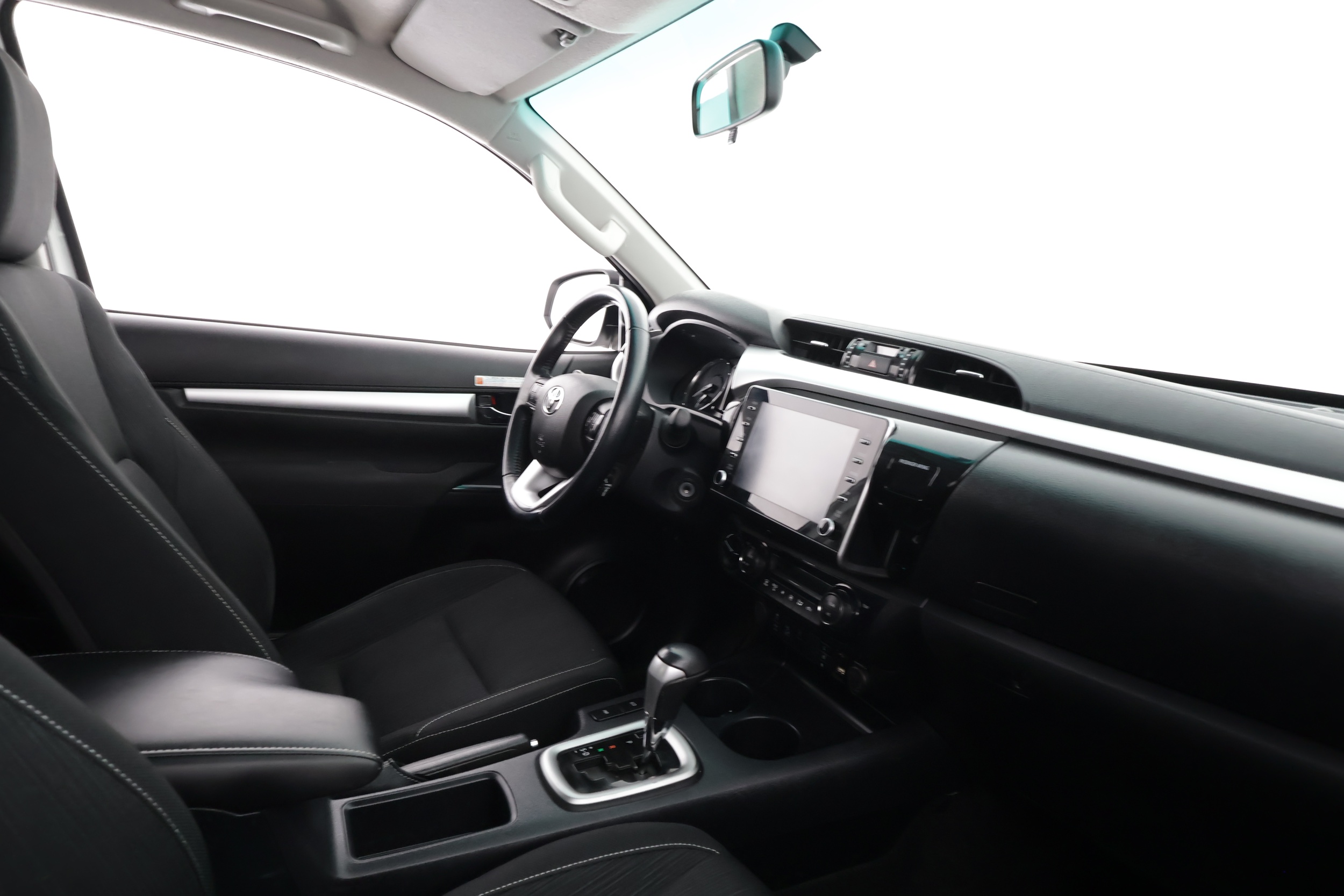 TOYOTA HILUX 2023