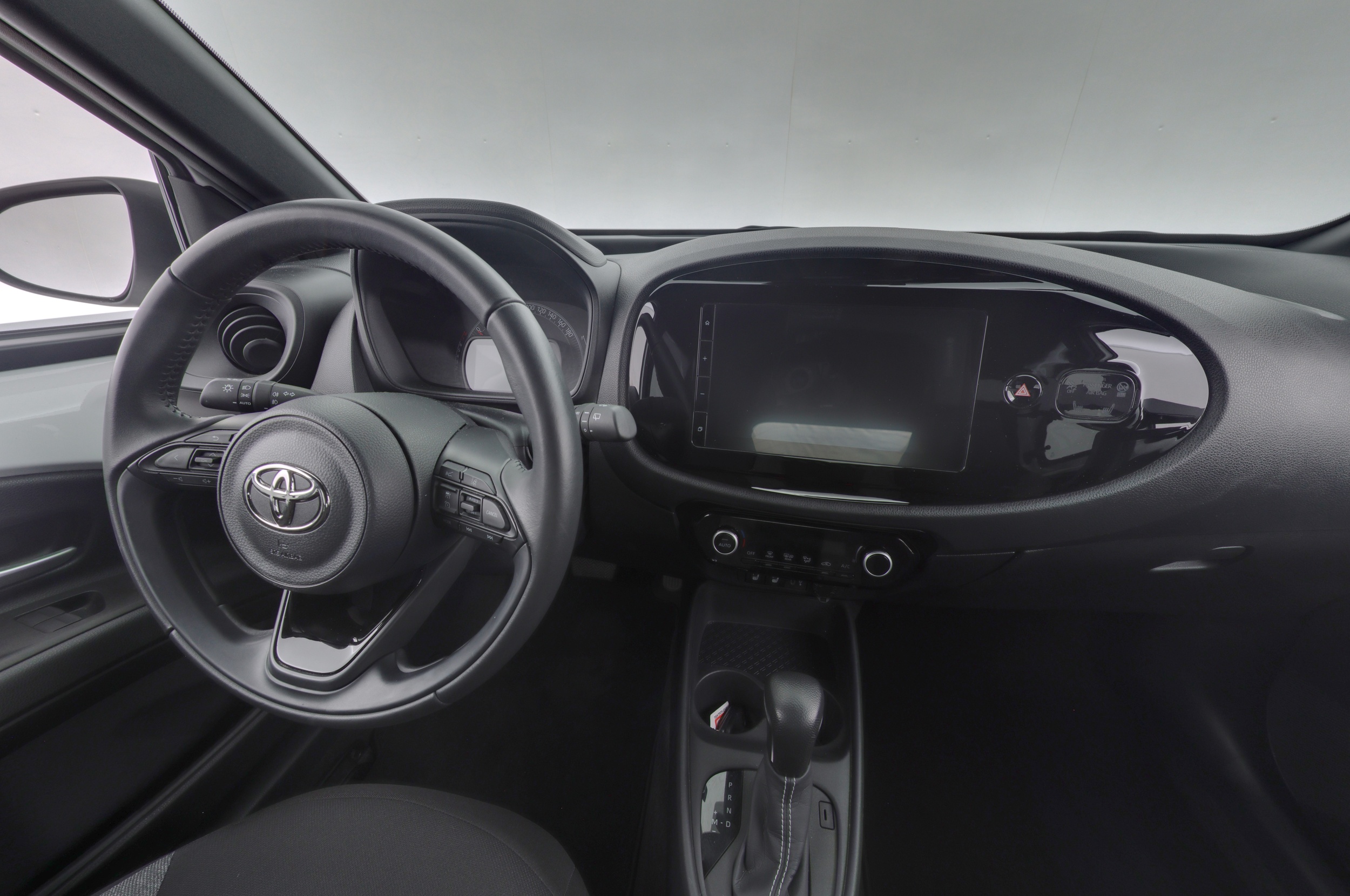 TOYOTA Aygo X 2025