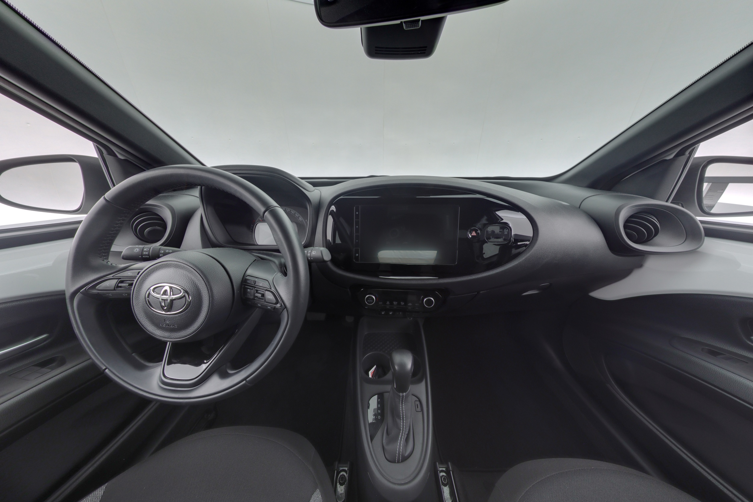 TOYOTA Aygo X 2025