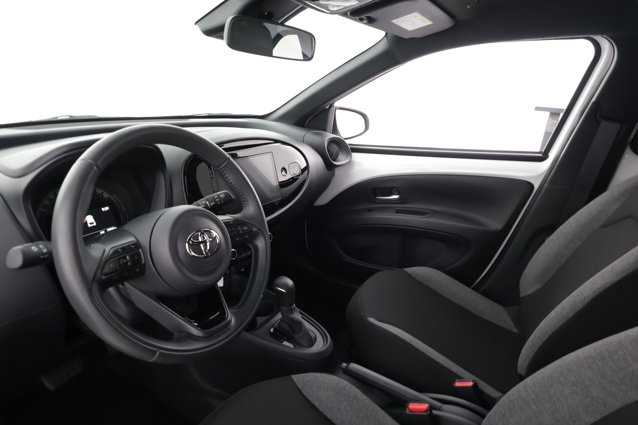 TOYOTA Aygo X 2025