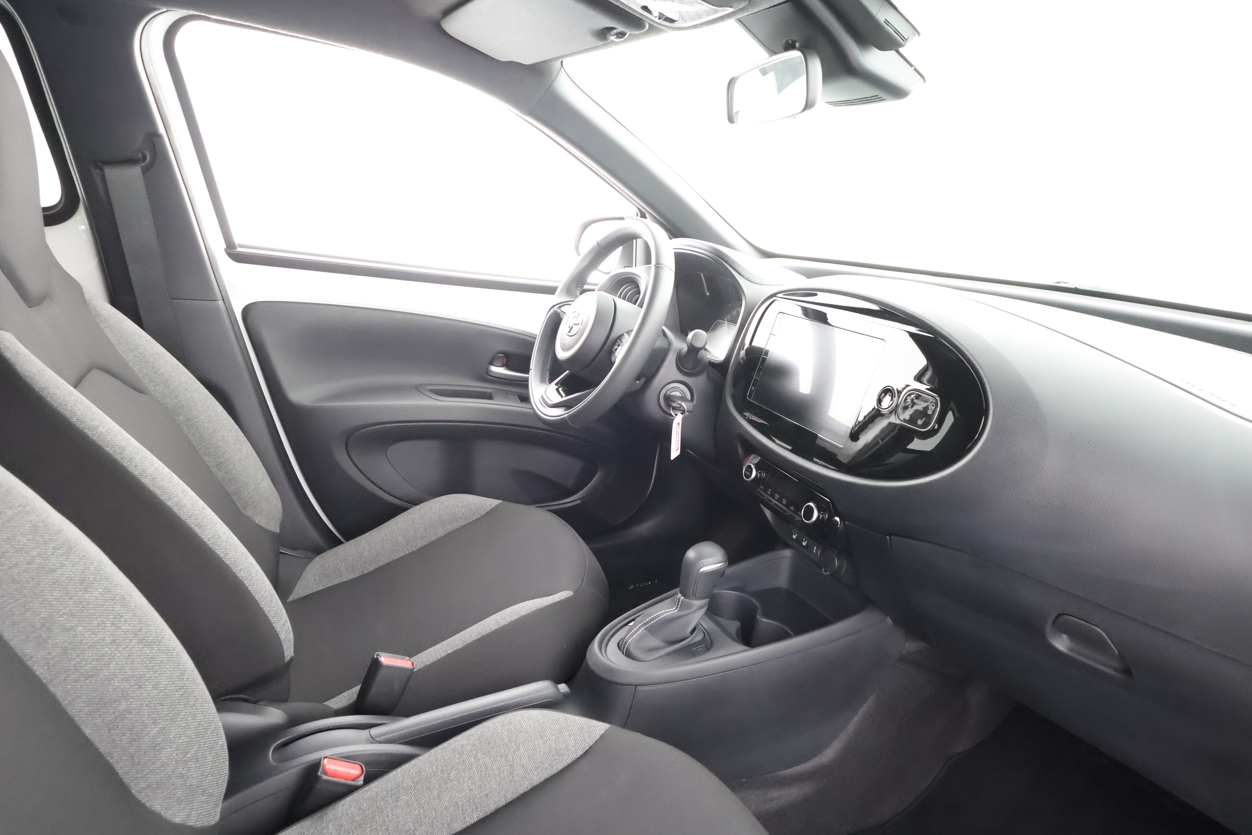 TOYOTA Aygo X 2025