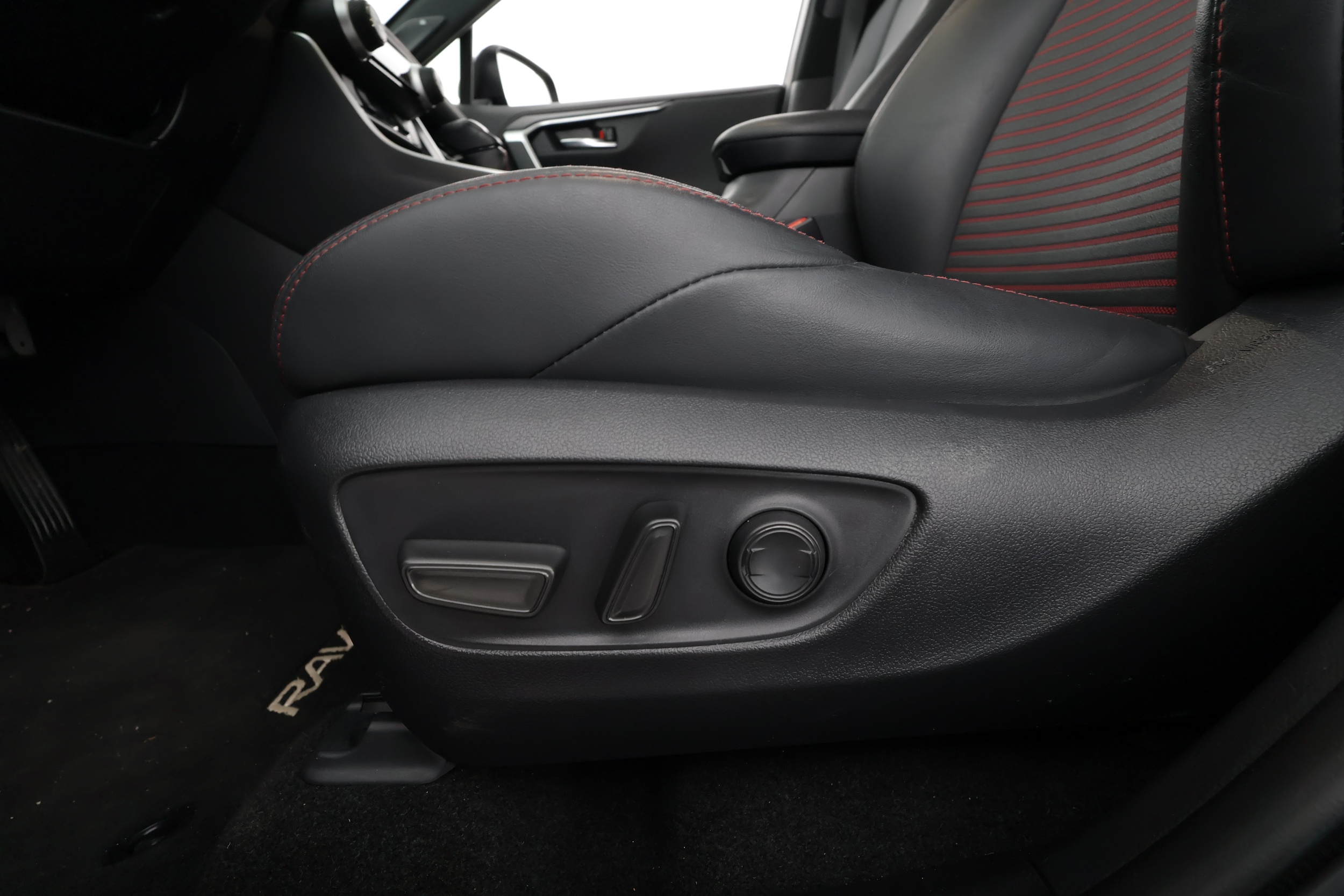 TOYOTA RAV4 Plug-in 2022