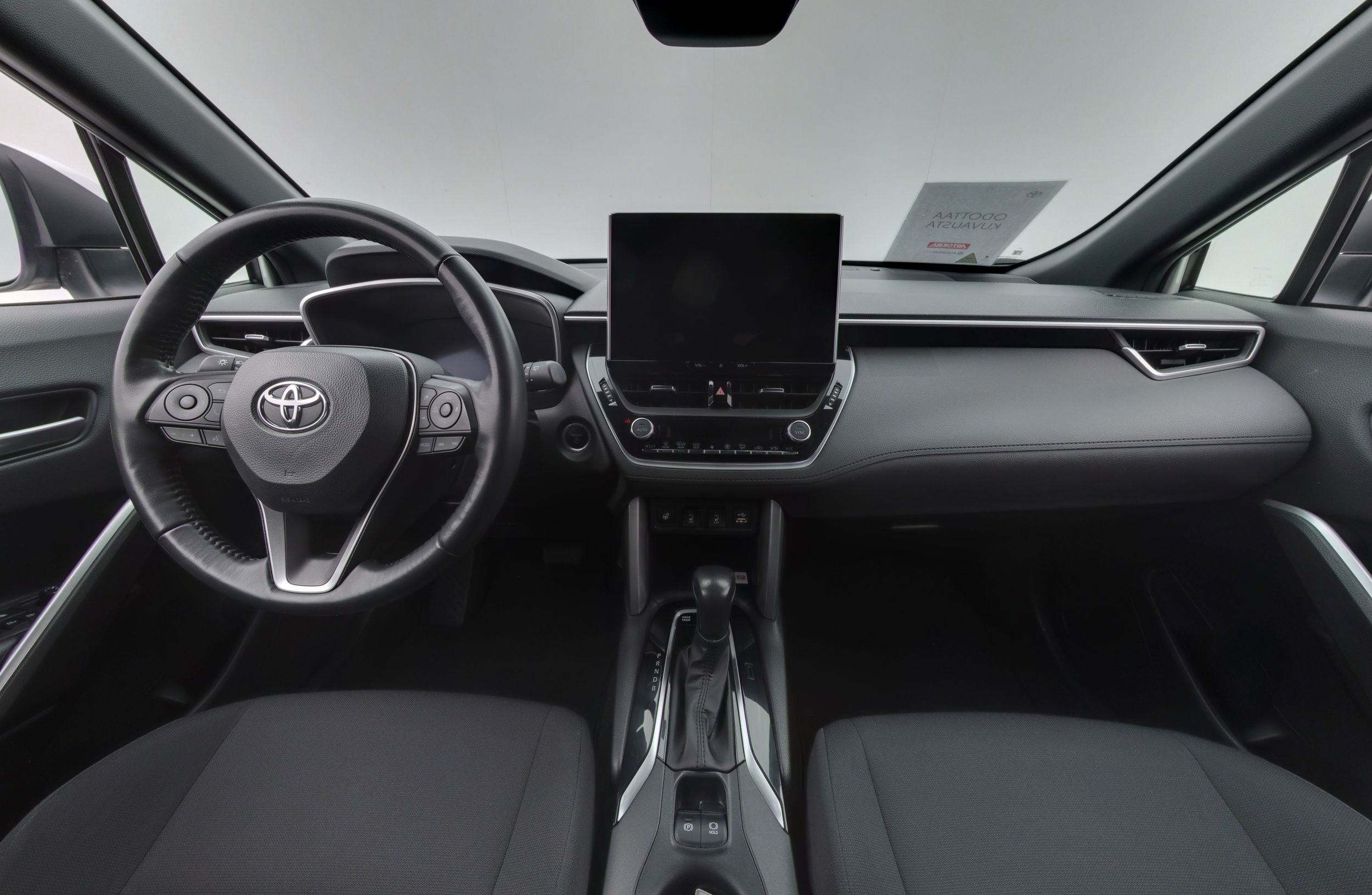 TOYOTA Corolla Cross 2023