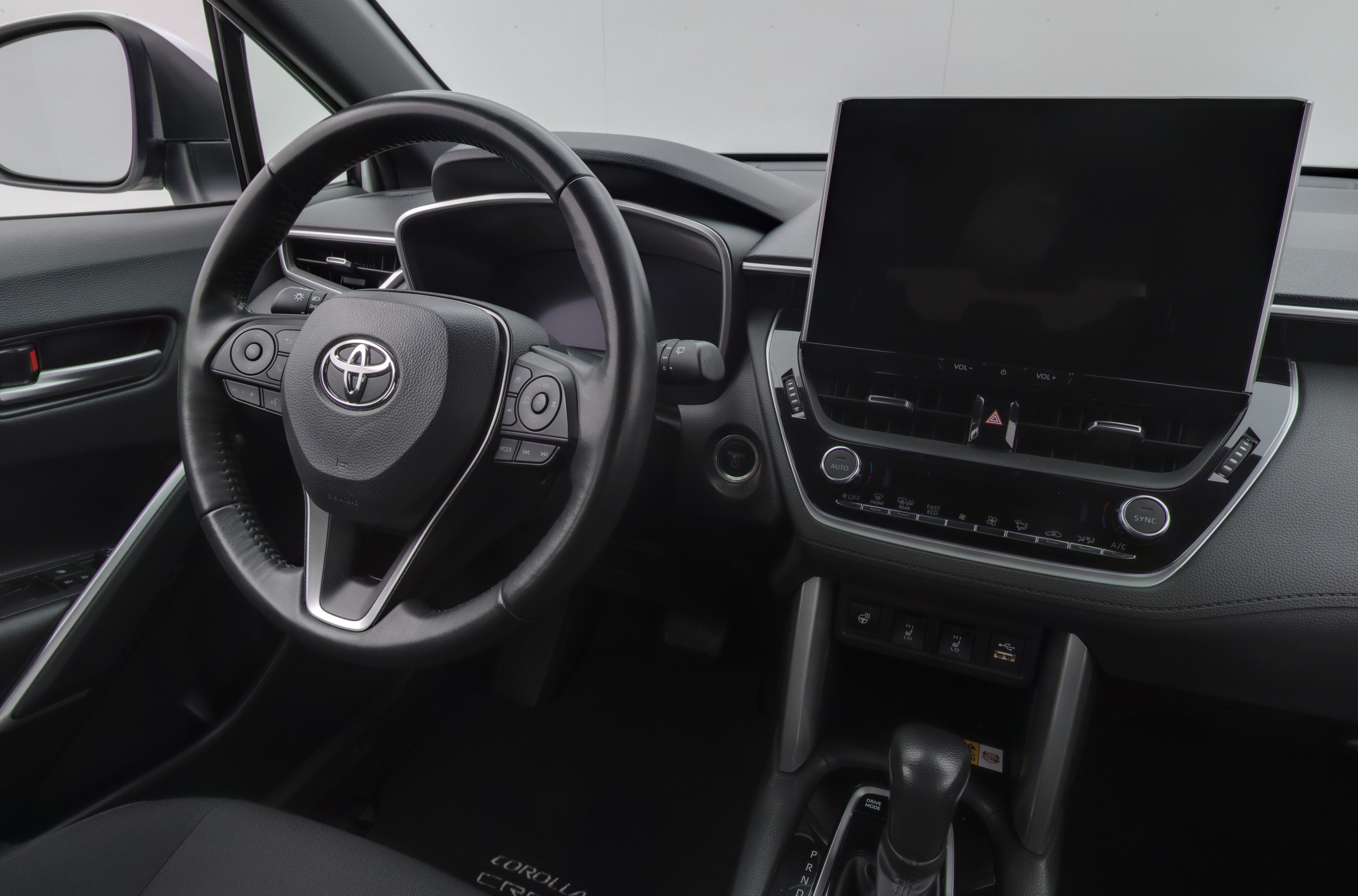 TOYOTA Corolla Cross 2023