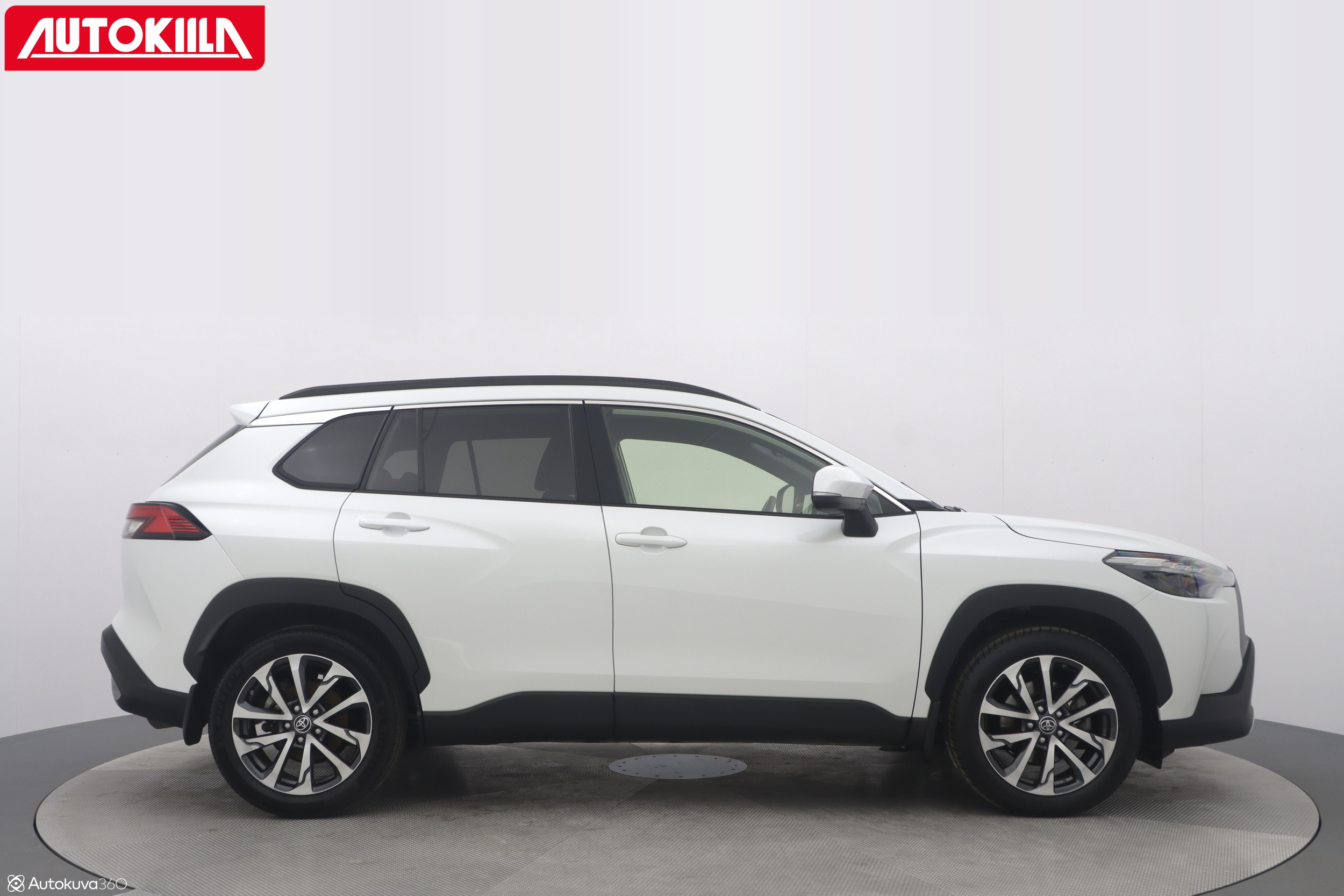 TOYOTA Corolla Cross 2023