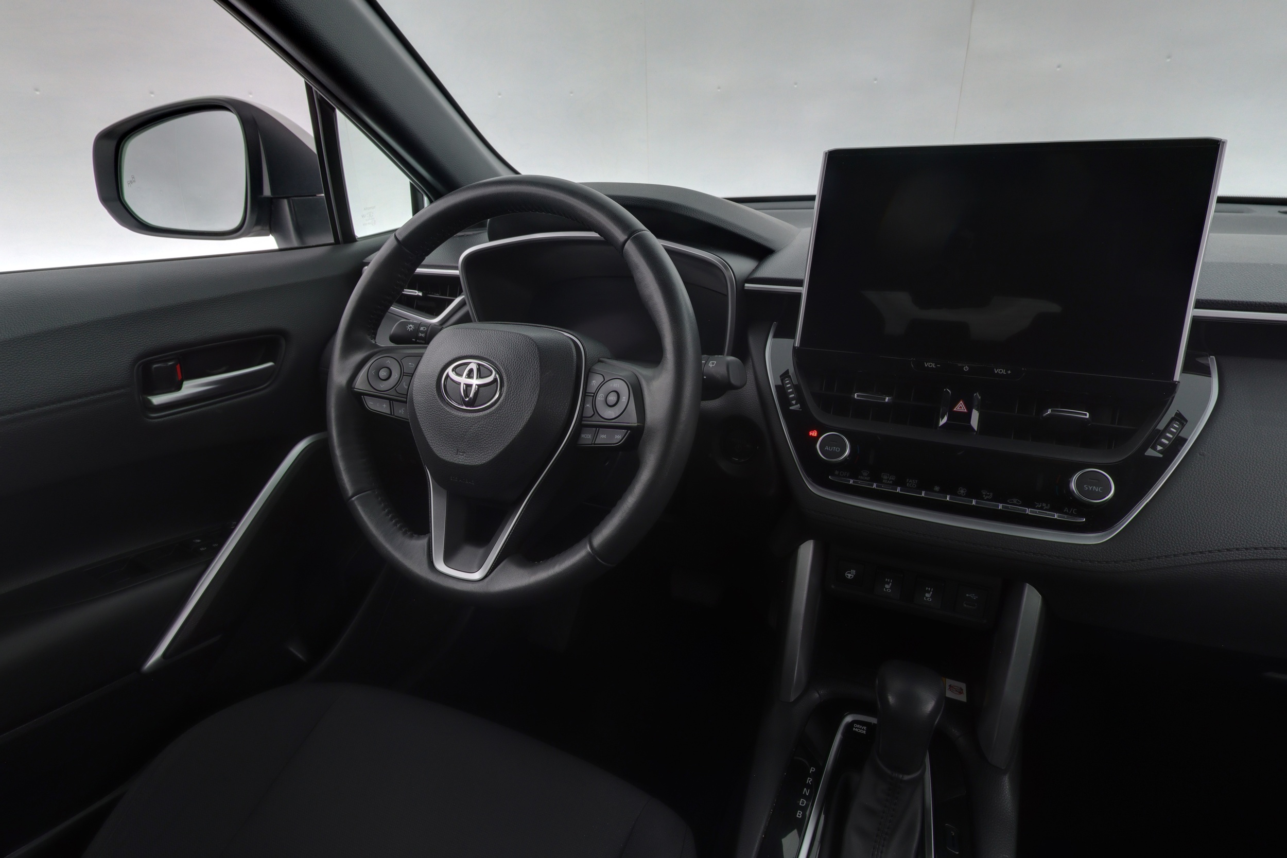 TOYOTA Corolla Cross 2024