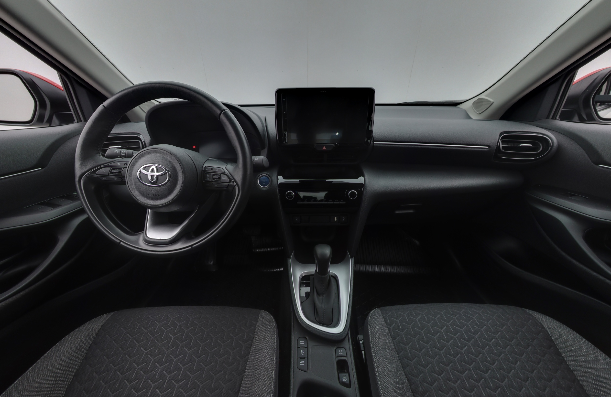 TOYOTA Yaris Cross 2023