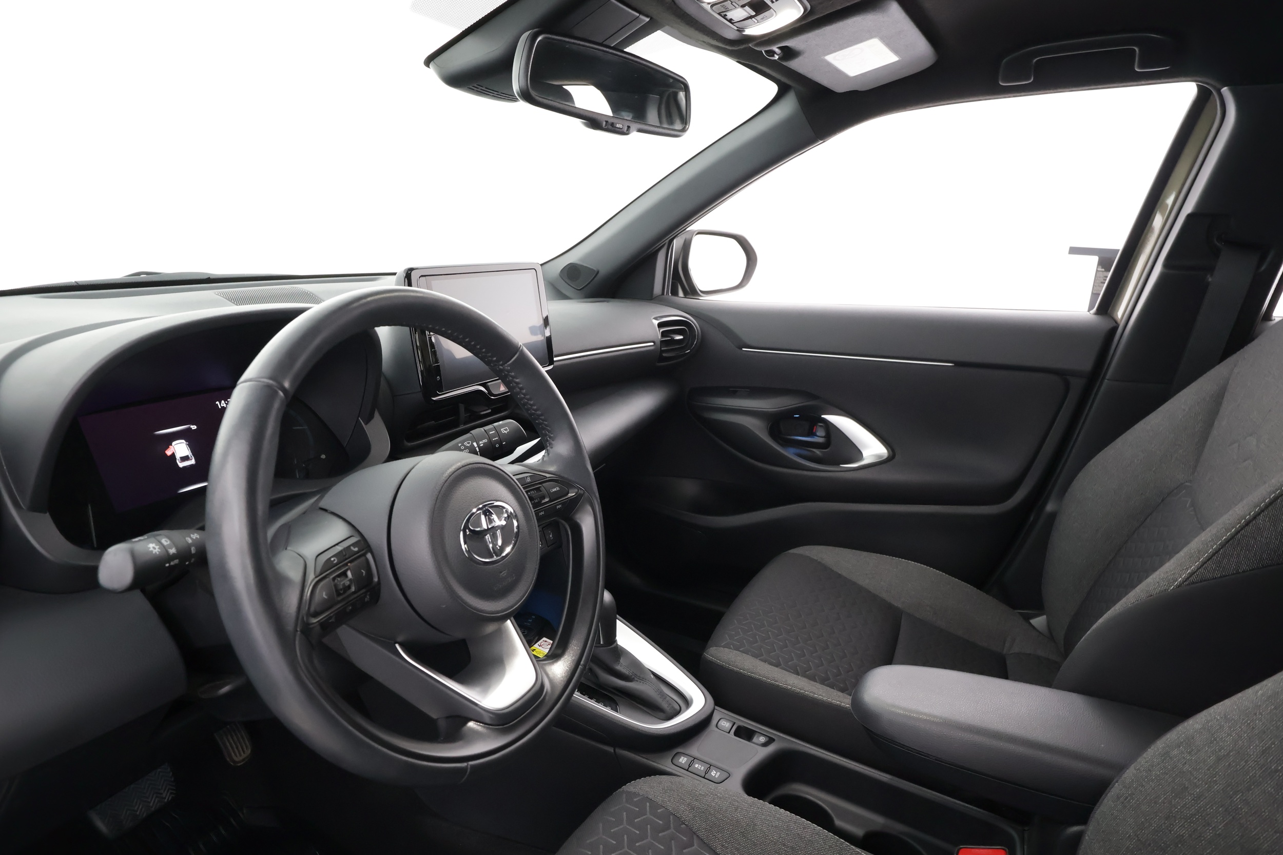 TOYOTA Yaris Cross 2023