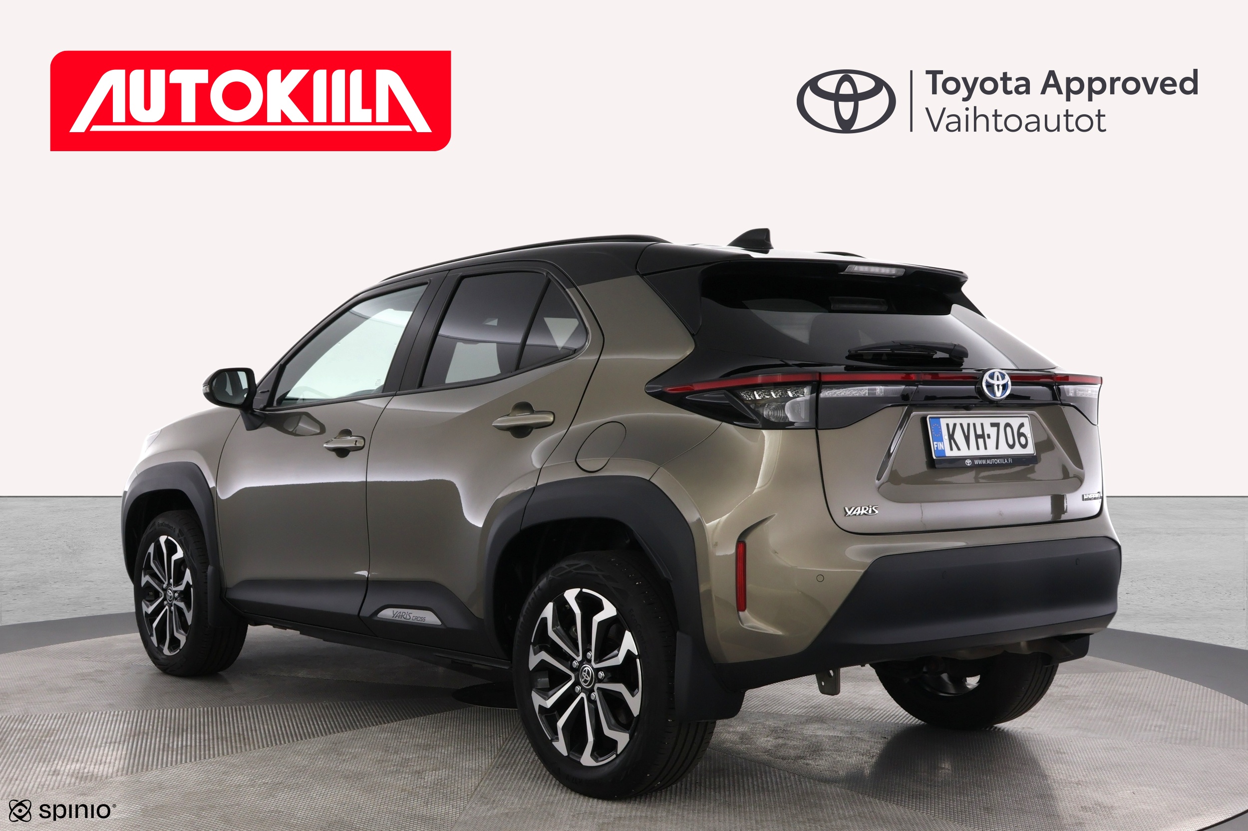 TOYOTA Yaris Cross 2023