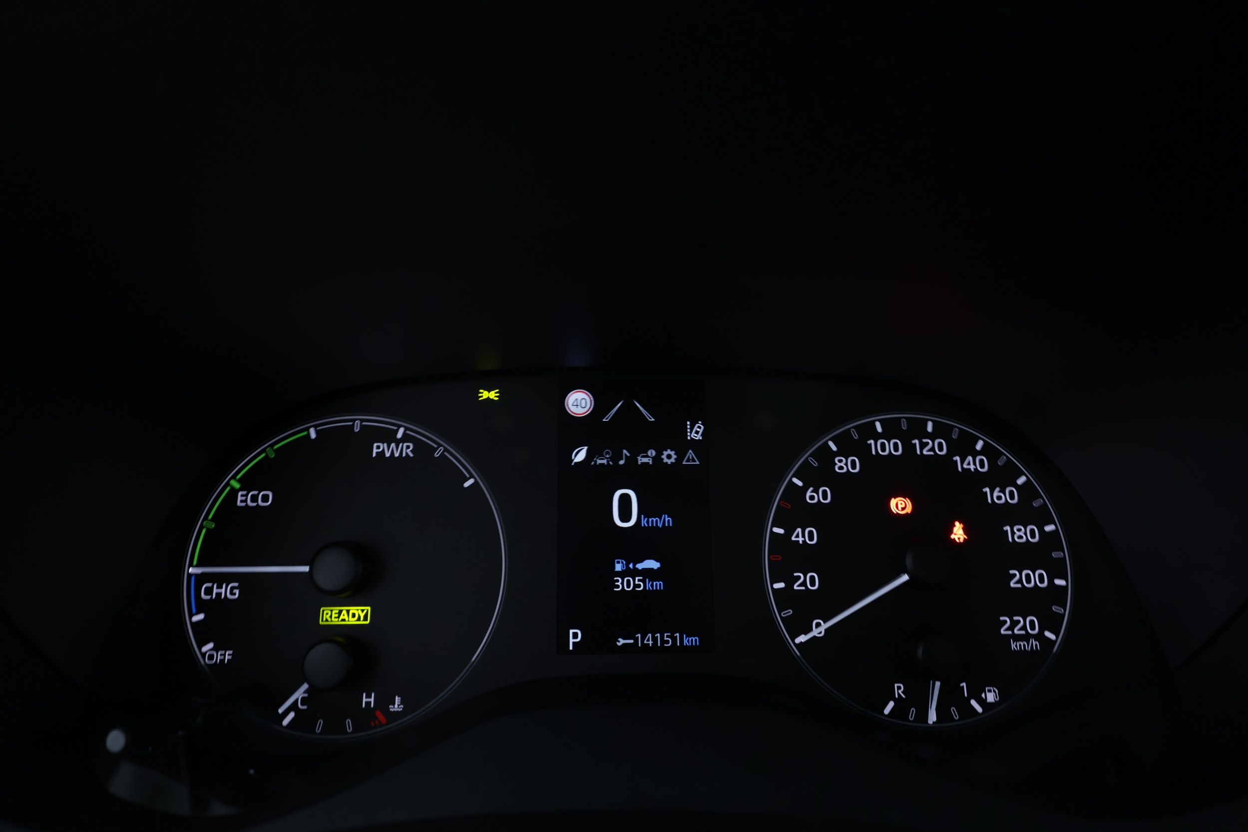 TOYOTA YARIS 2023
