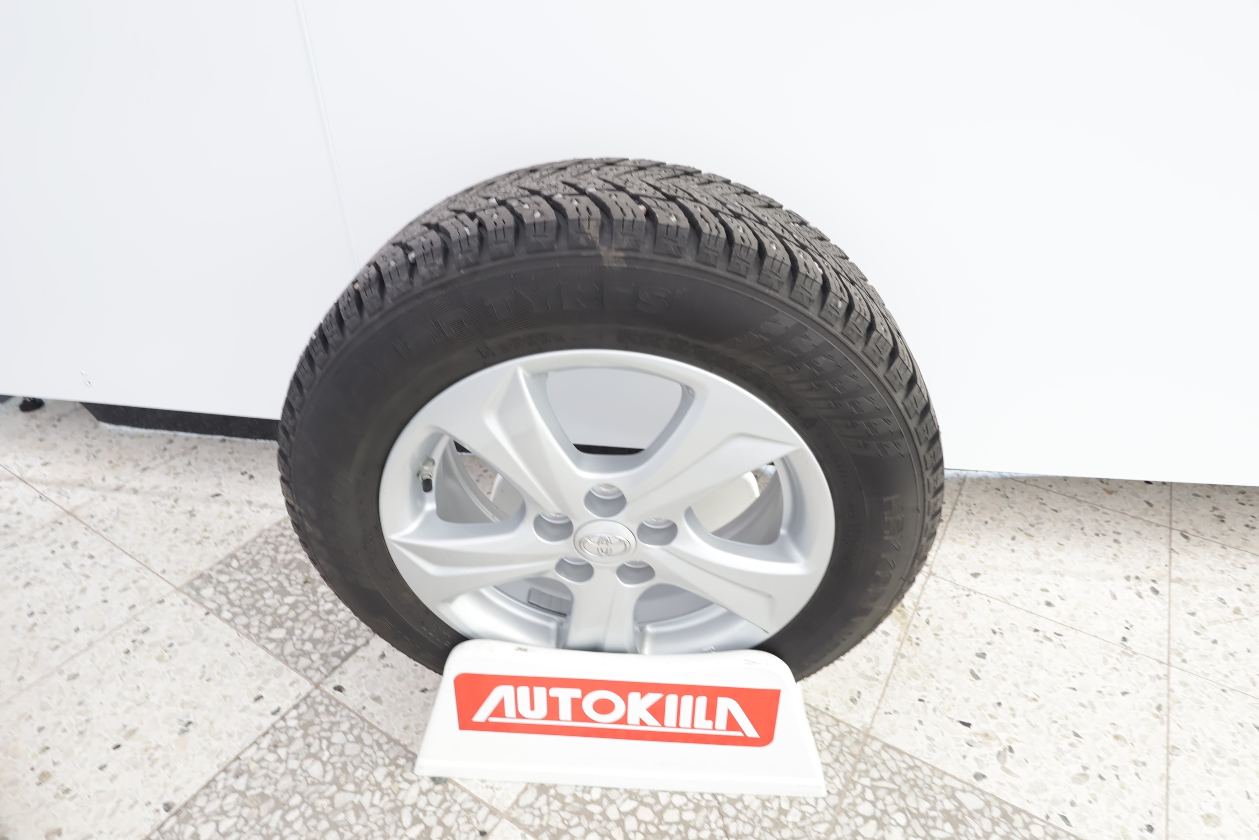 TOYOTA YARIS 2023