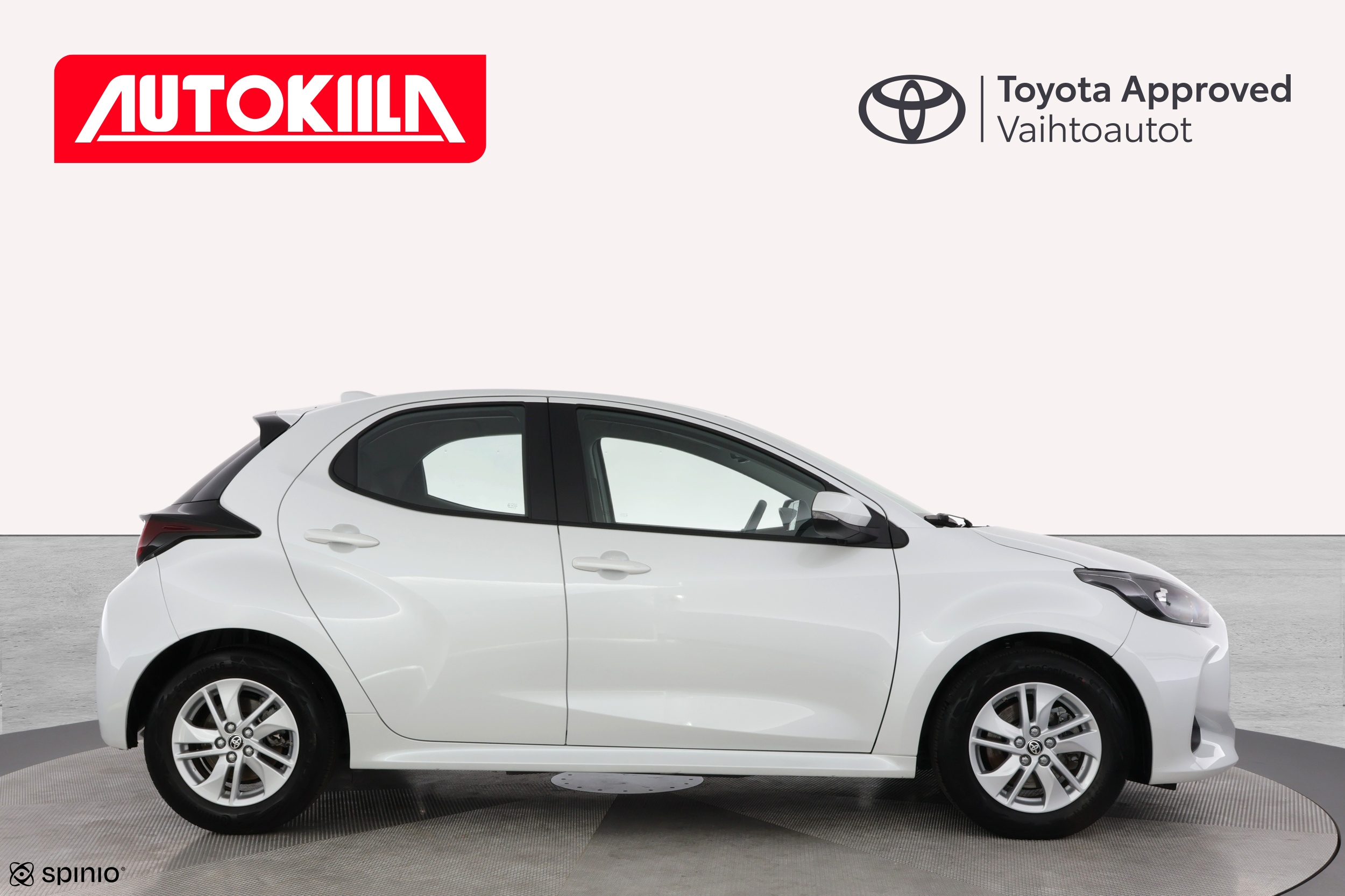 TOYOTA YARIS 2023