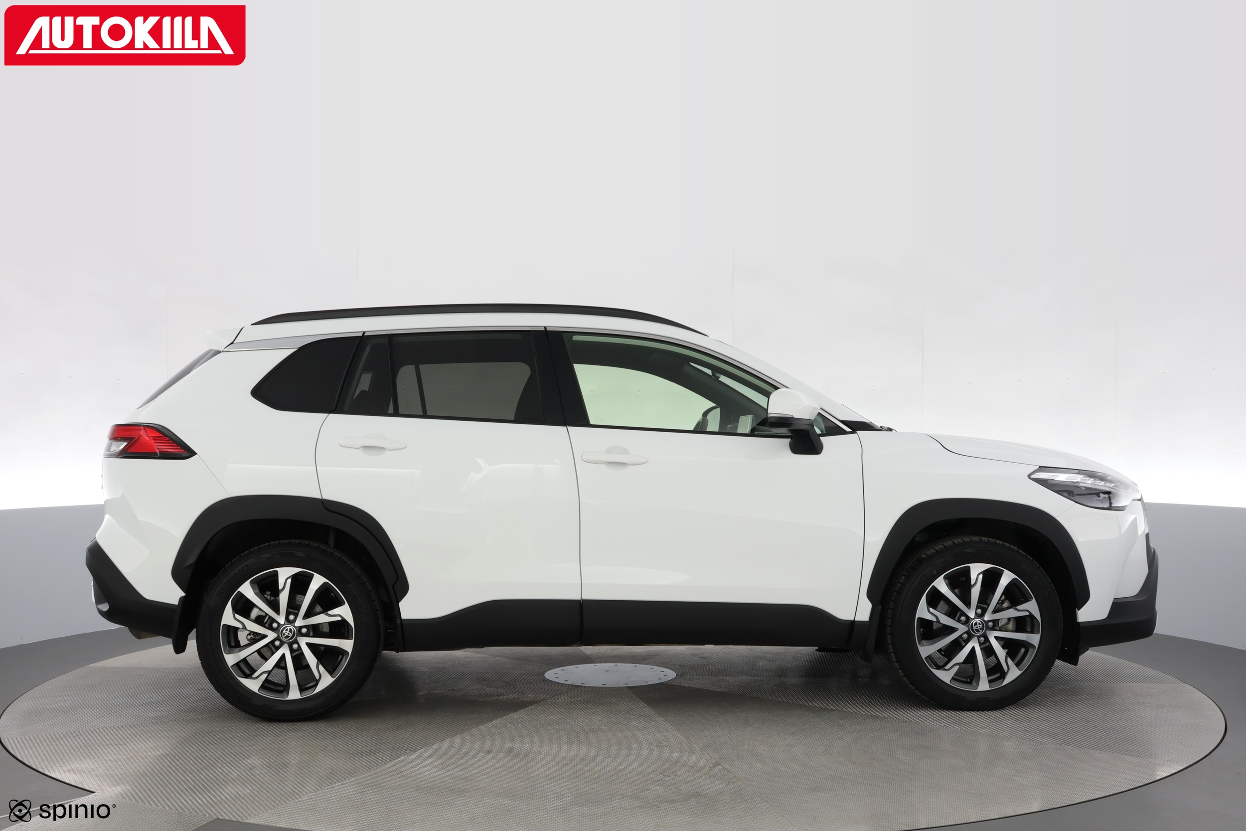 TOYOTA Corolla Cross 2024