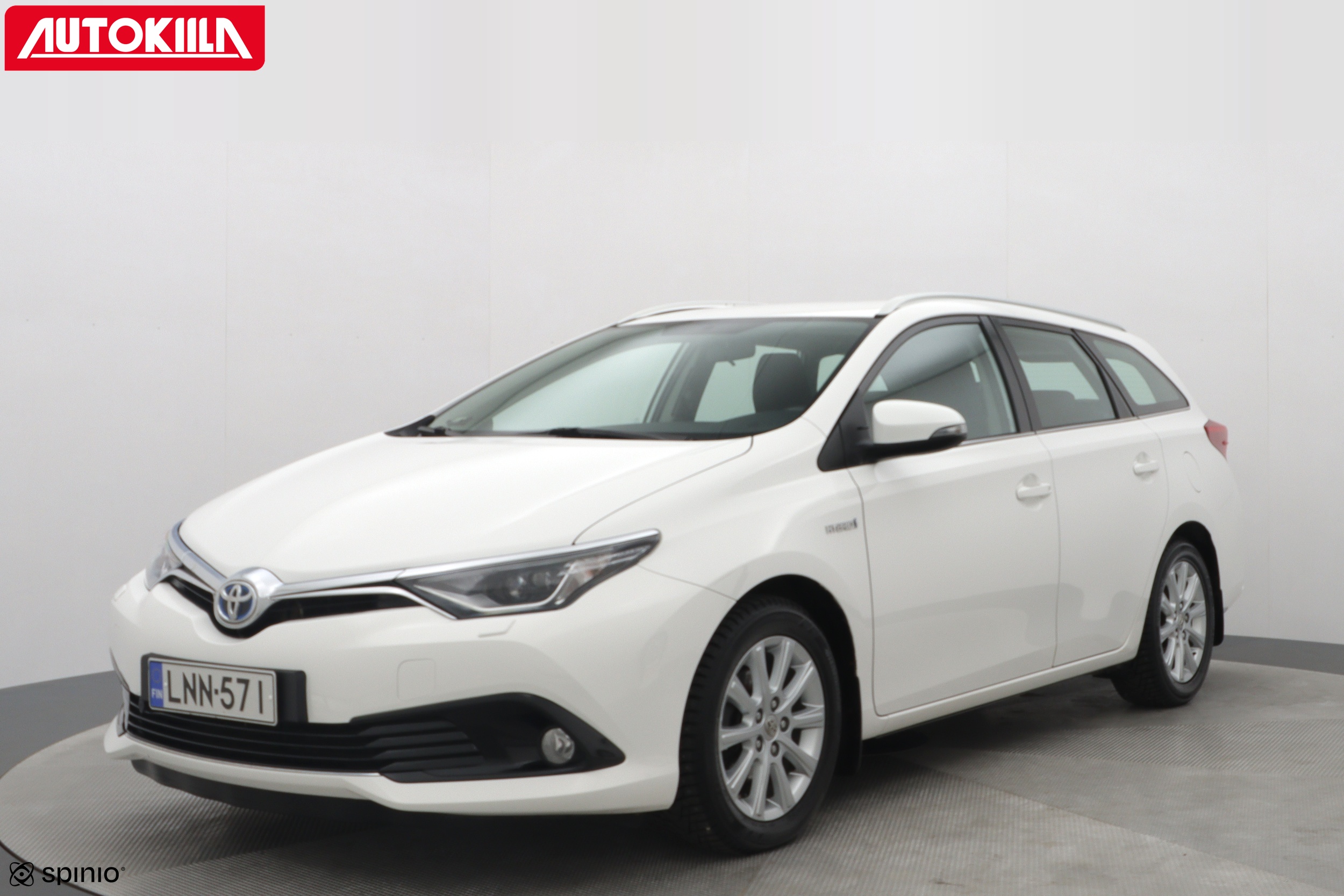 TOYOTA AURIS 2016