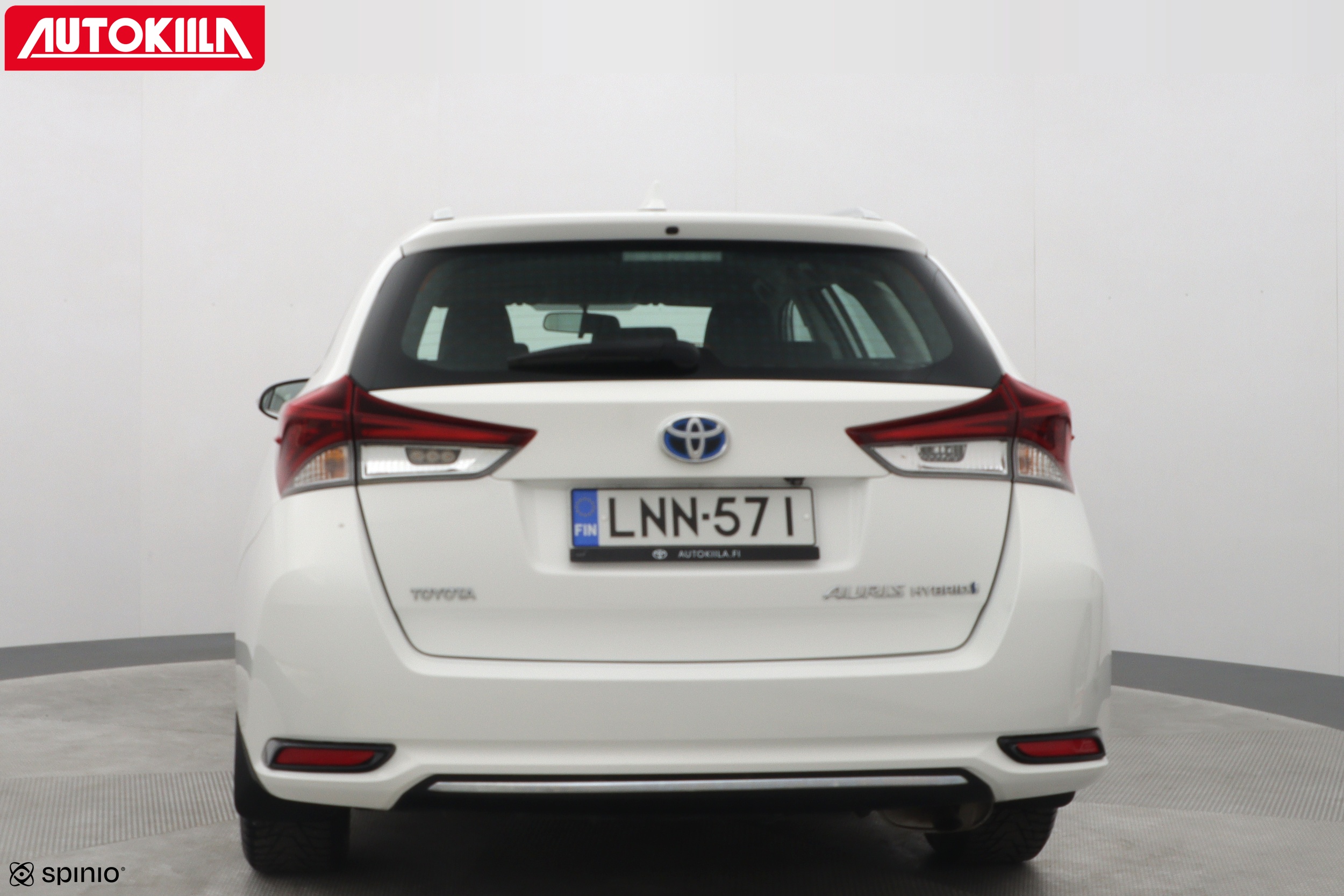 TOYOTA AURIS 2016