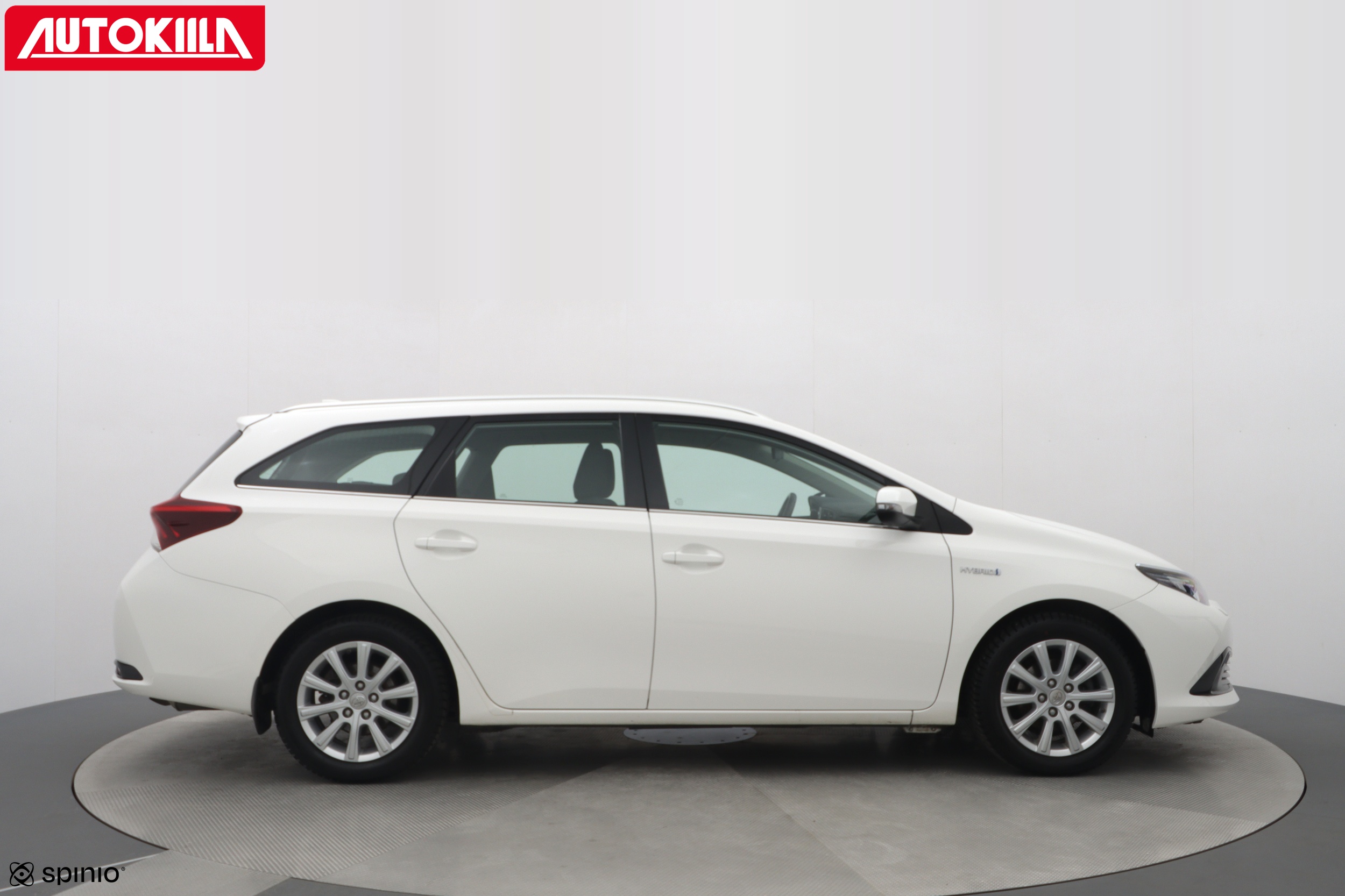 TOYOTA AURIS 2016