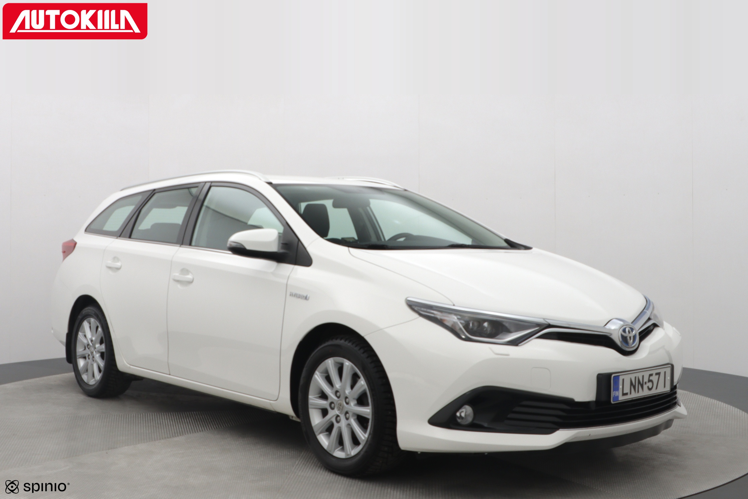 TOYOTA AURIS 2016