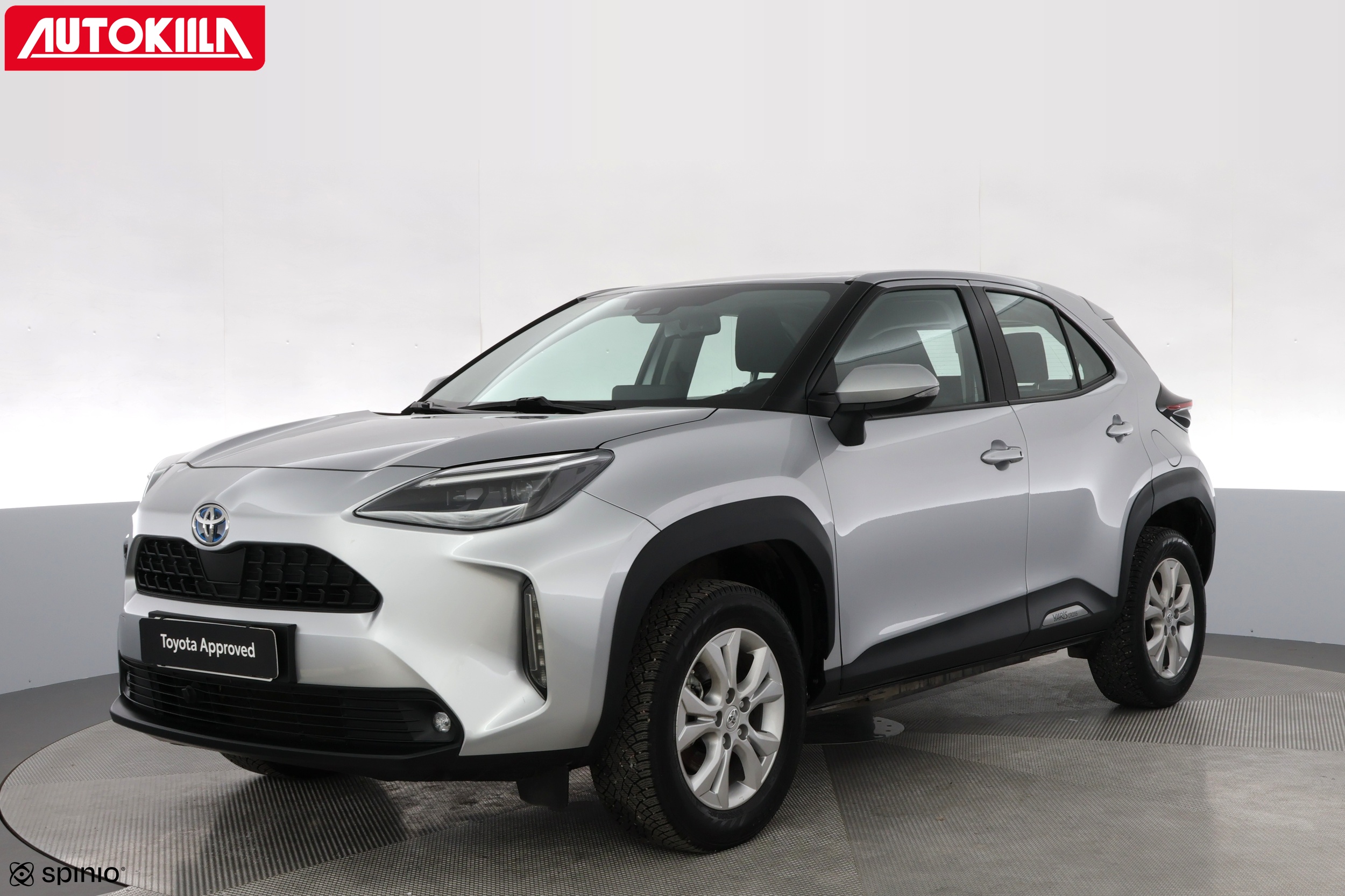 TOYOTA Yaris Cross 2023