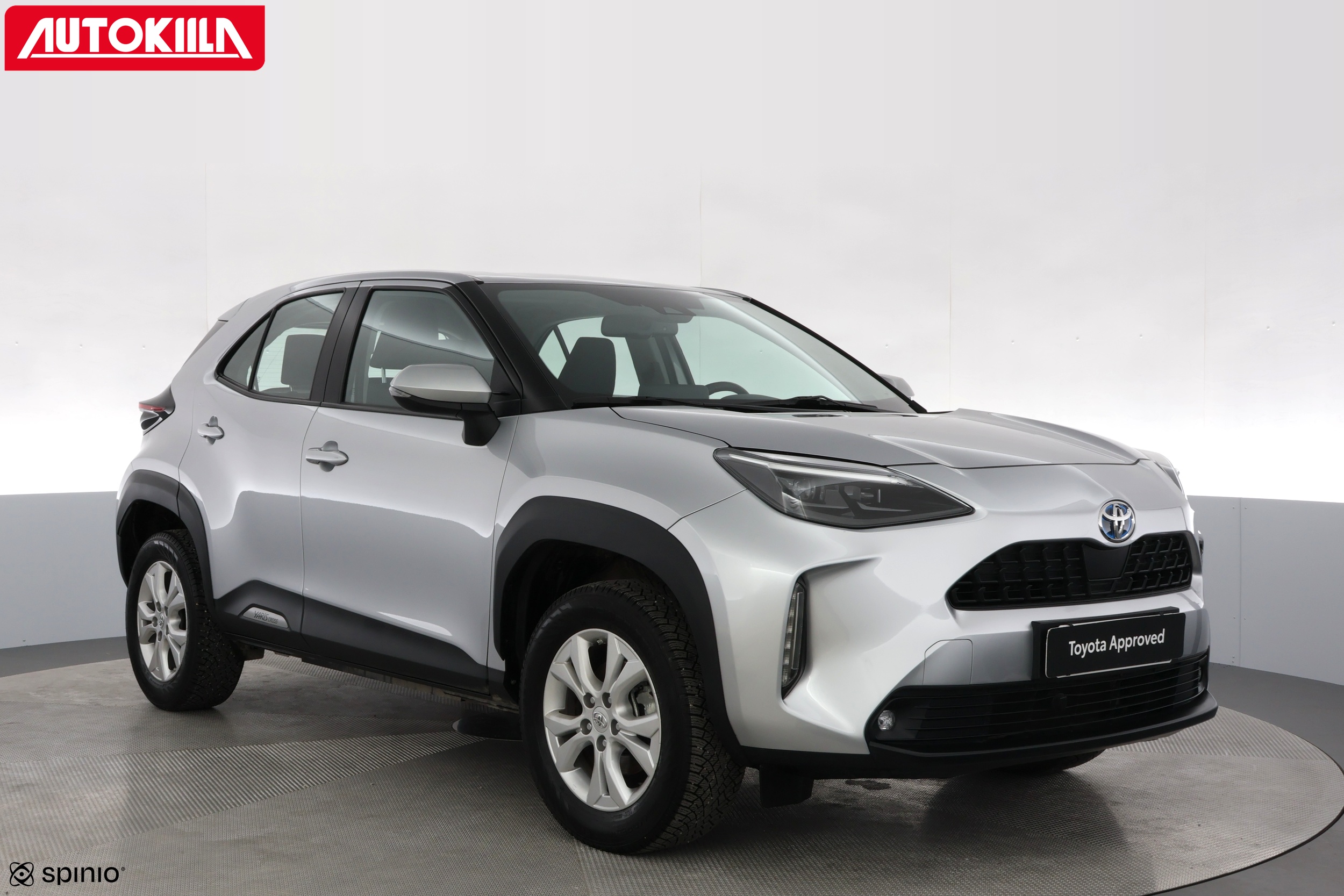 TOYOTA Yaris Cross 2023