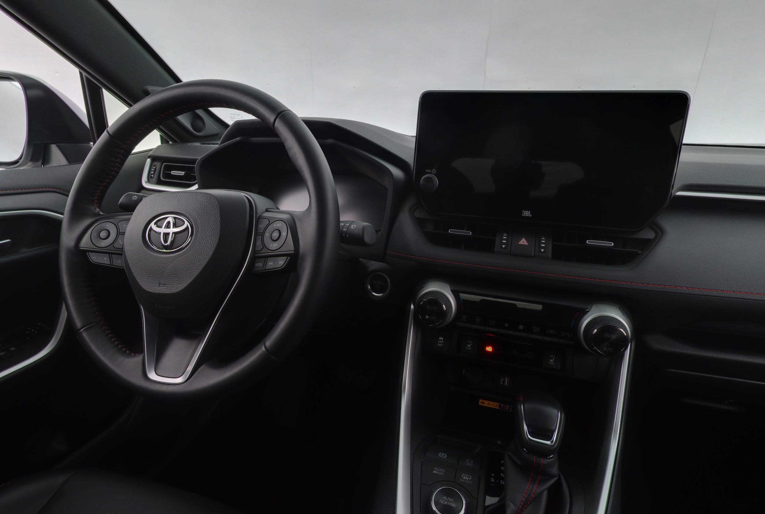 TOYOTA RAV4 Plug-in 2025