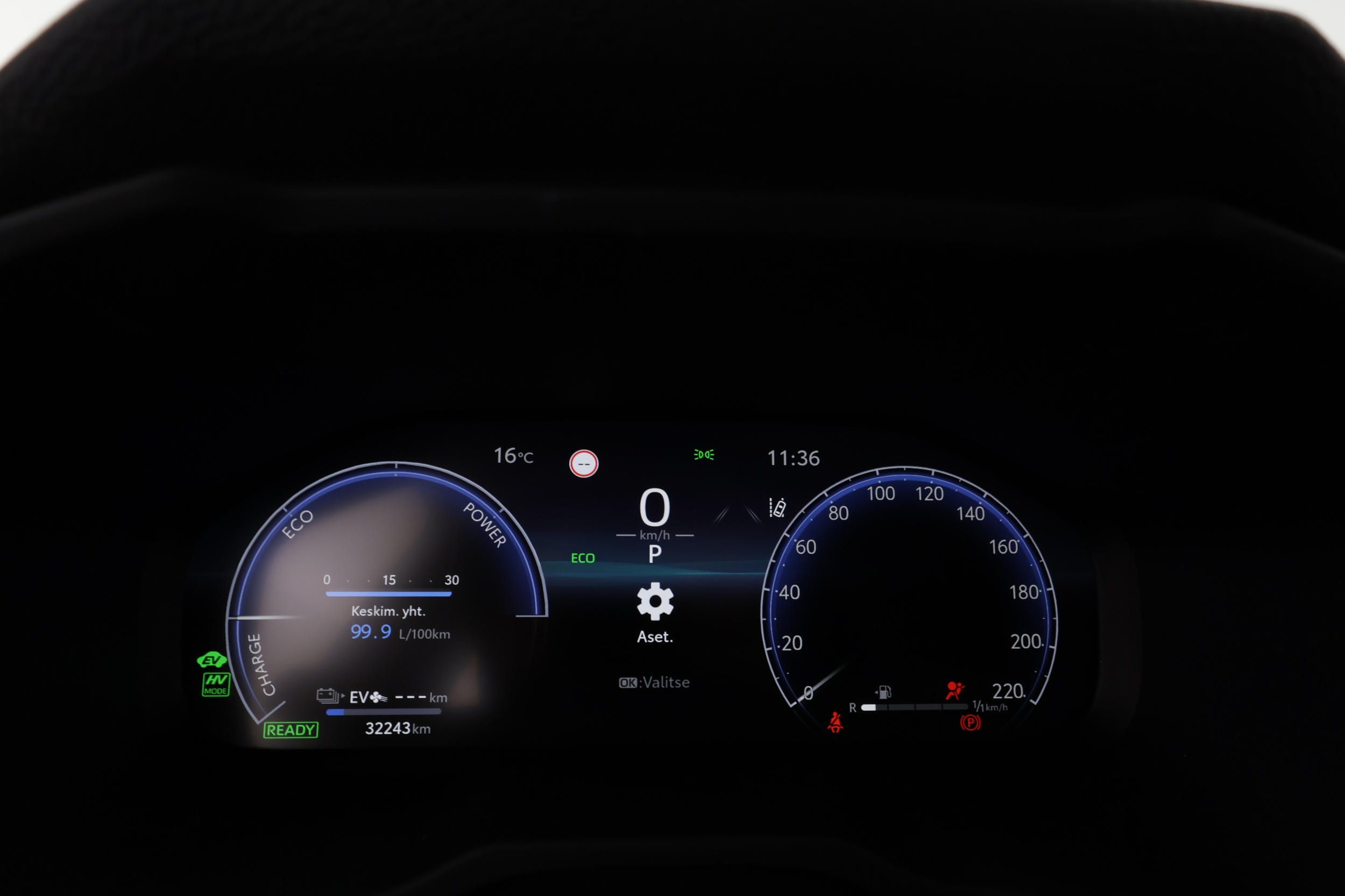 TOYOTA RAV4 Plug-in 2025