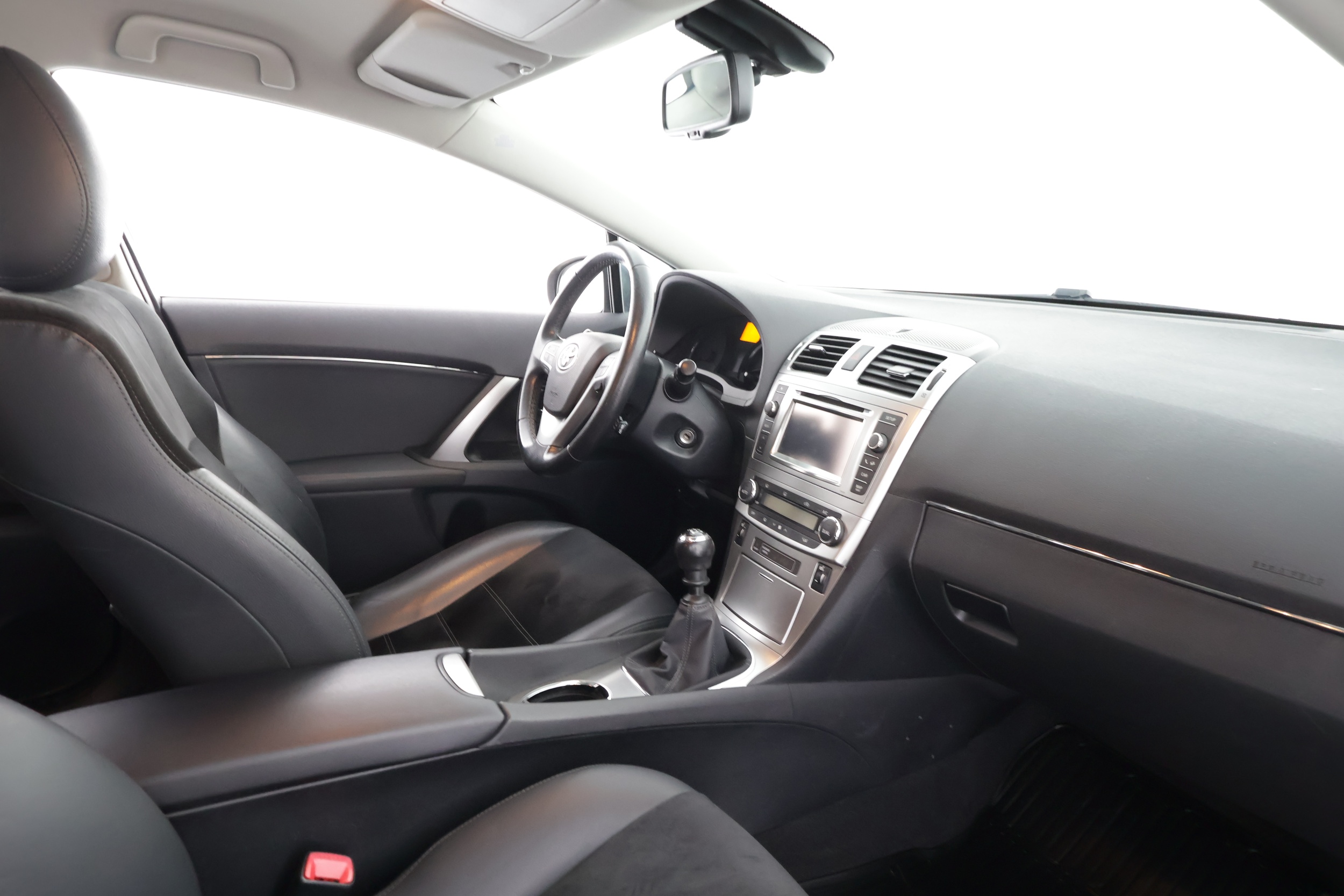 TOYOTA AVENSIS 2013