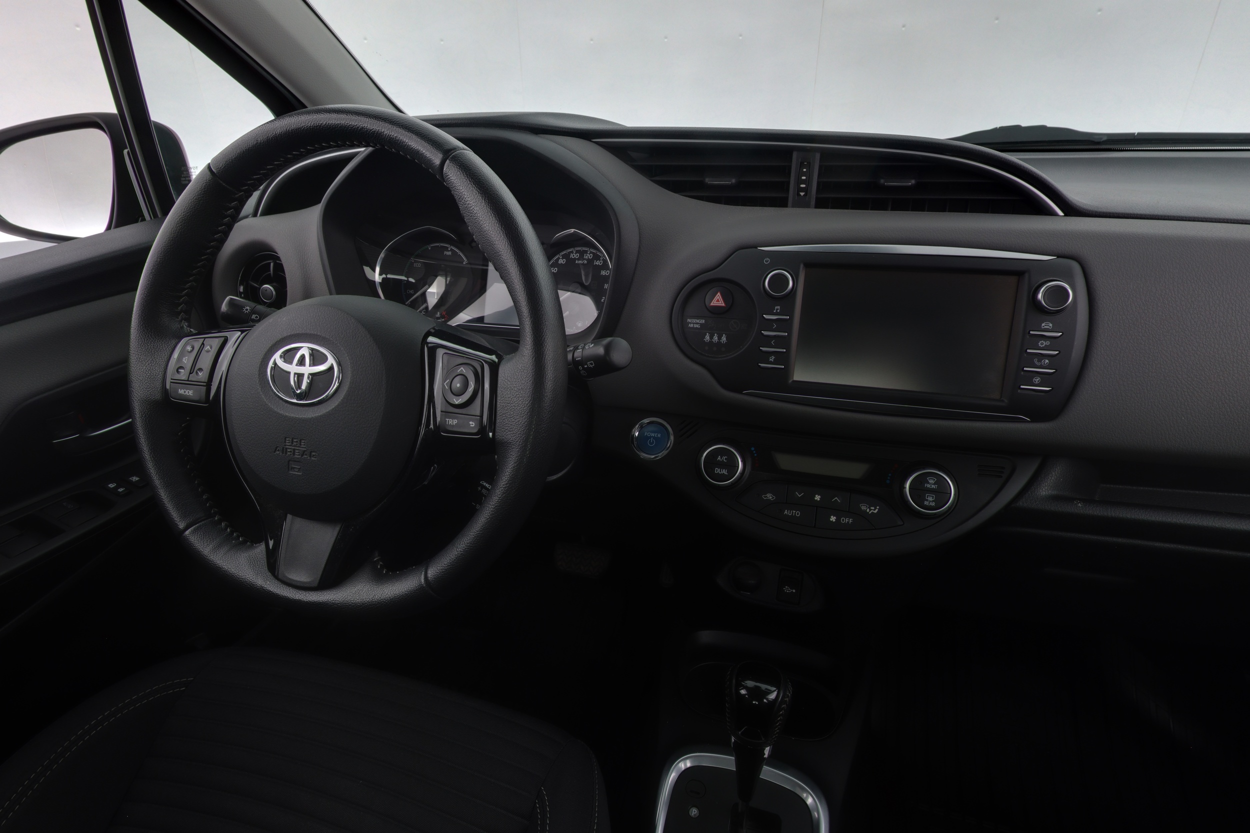 TOYOTA YARIS 2018