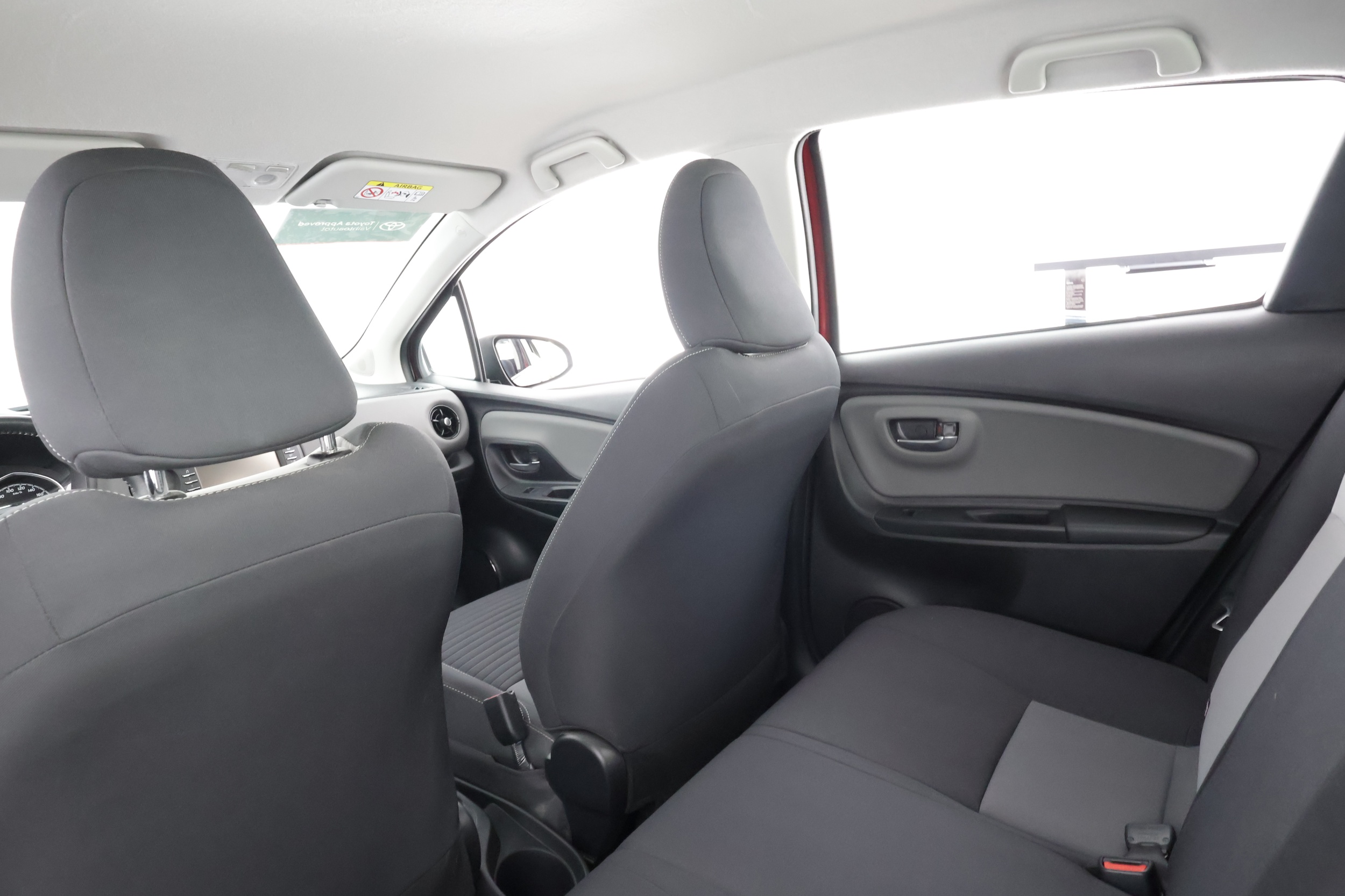 TOYOTA YARIS 2018