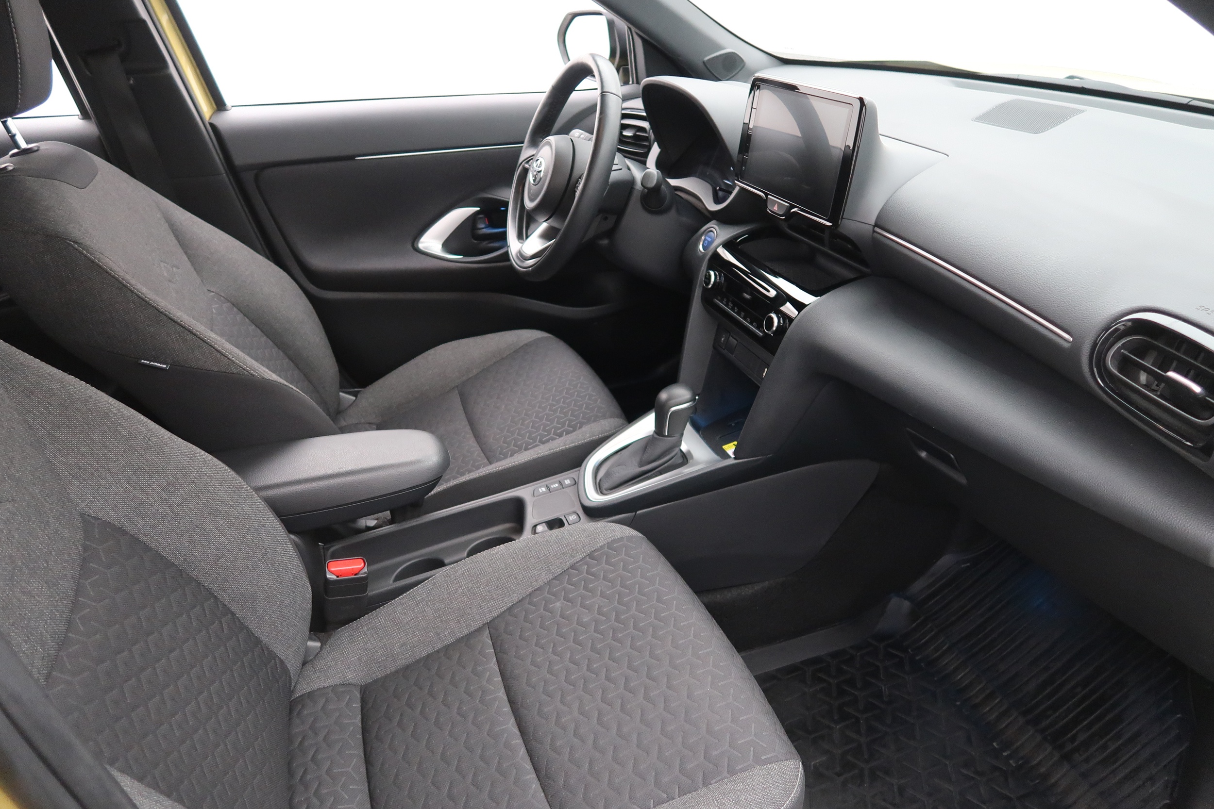 TOYOTA Yaris Cross 2022