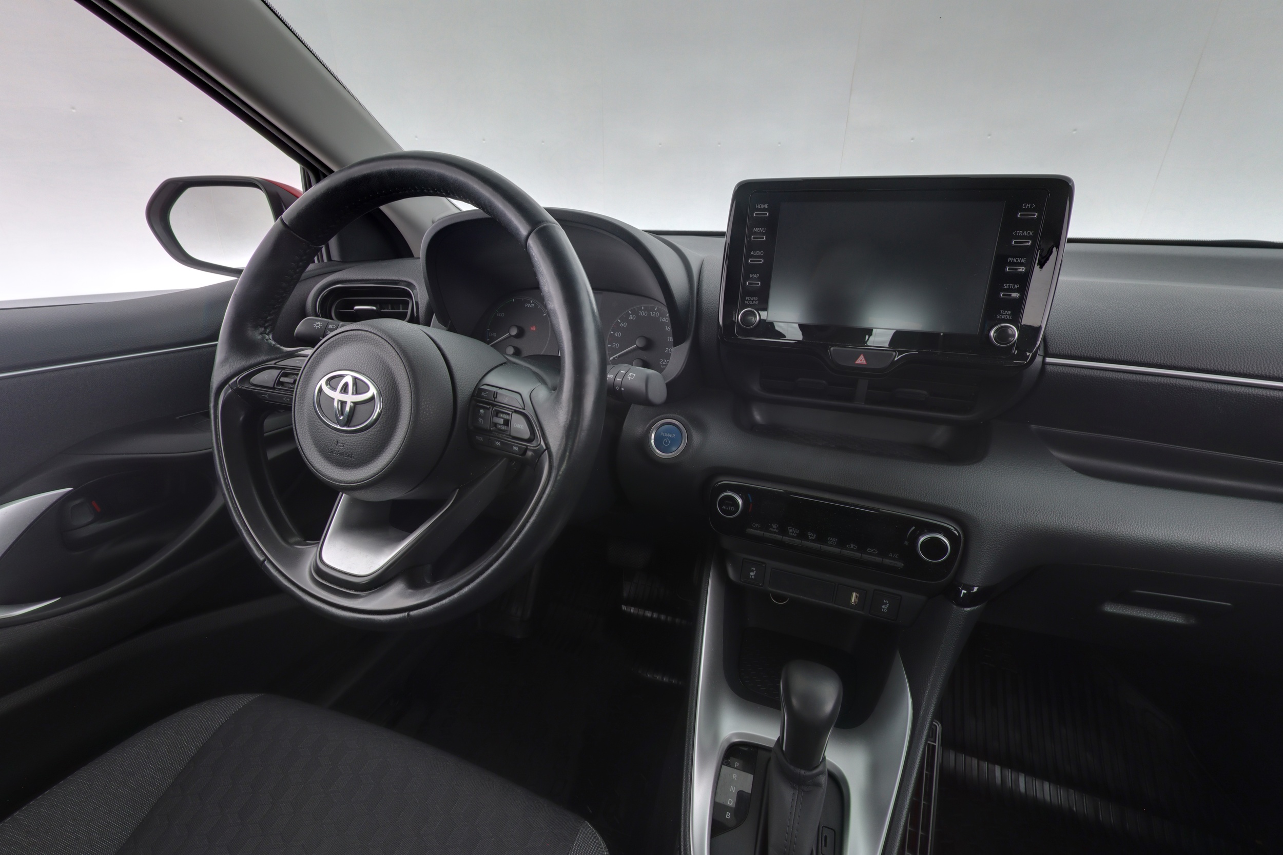 TOYOTA YARIS 2023