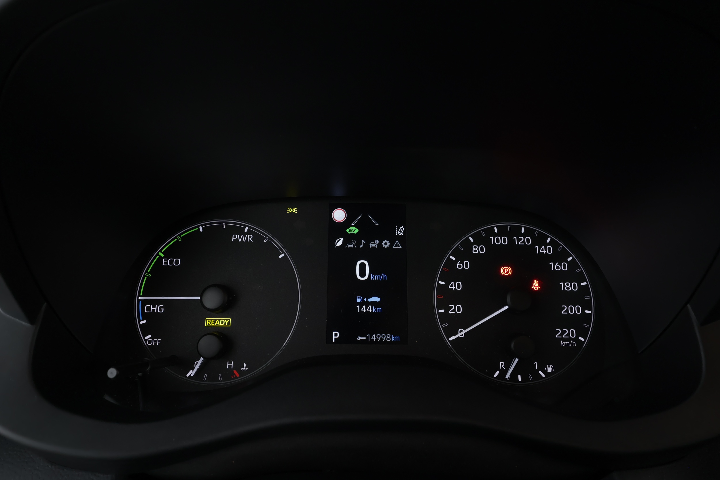 TOYOTA YARIS 2023