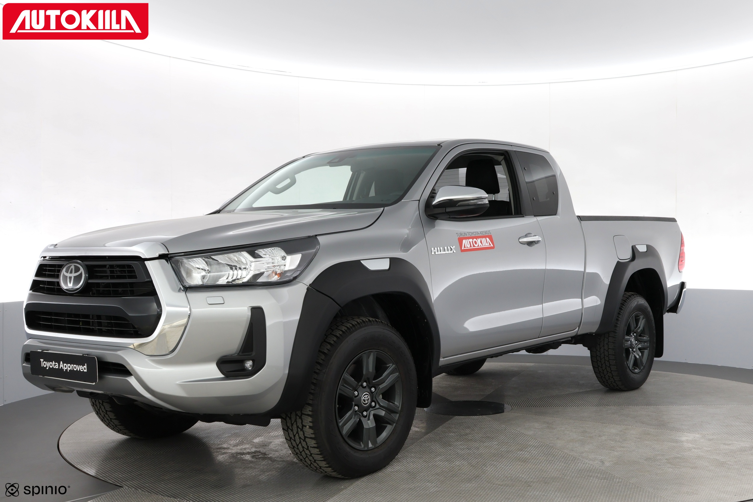 TOYOTA HILUX 2025