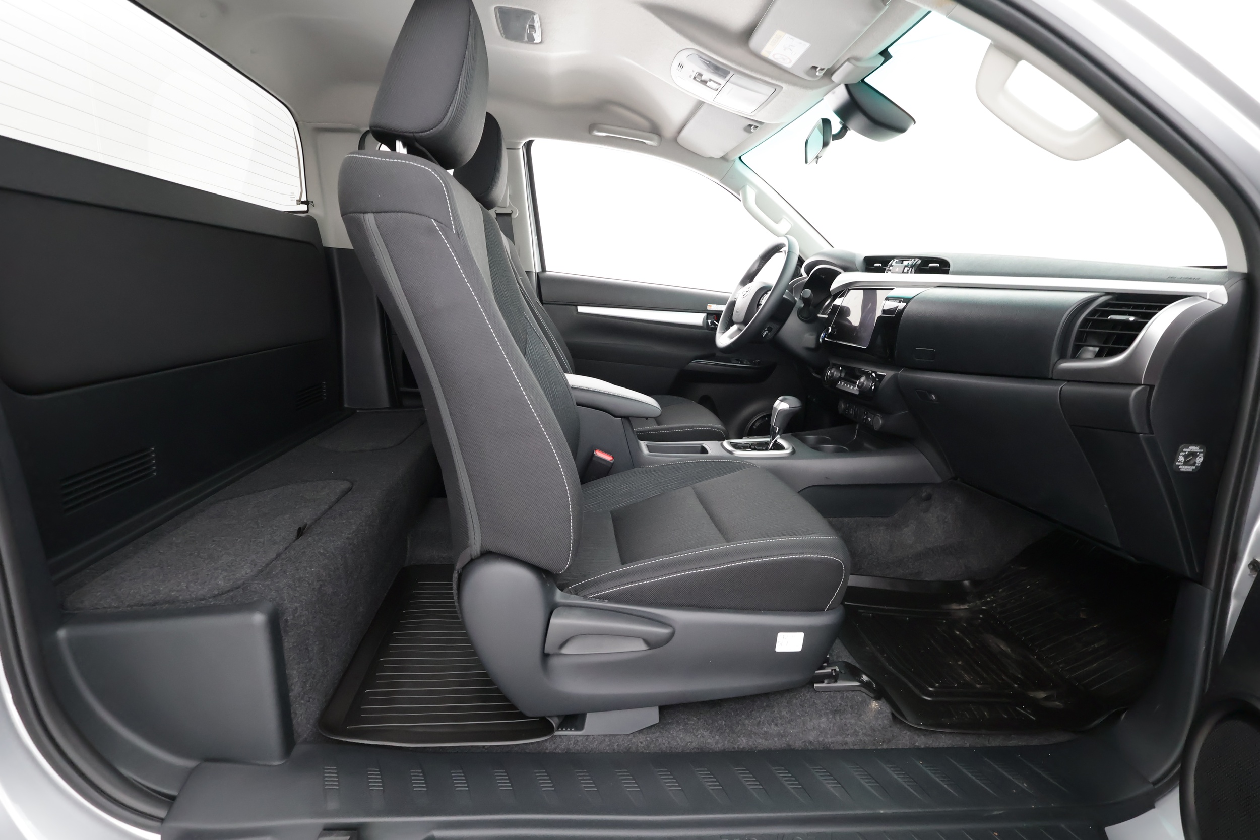 TOYOTA HILUX 2025