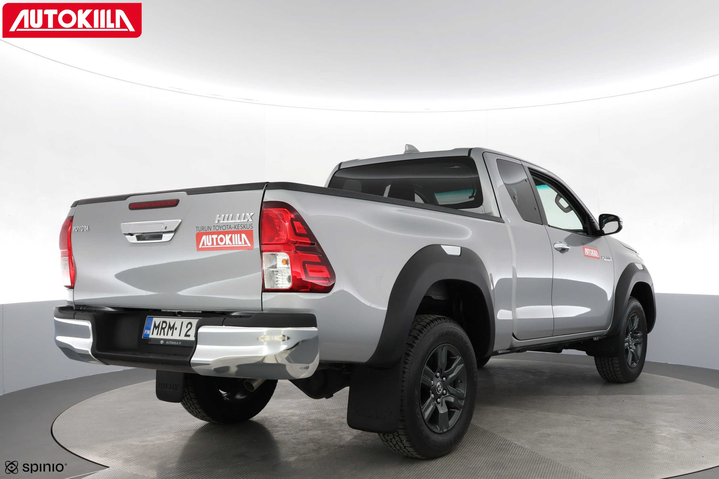 TOYOTA HILUX 2025