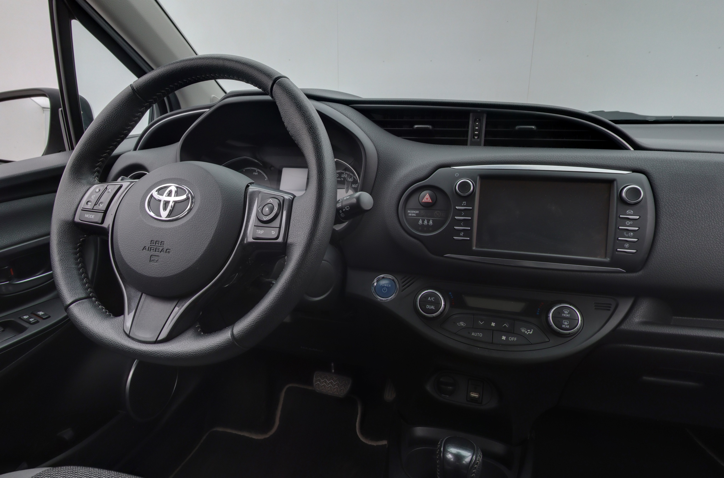 TOYOTA YARIS 2019