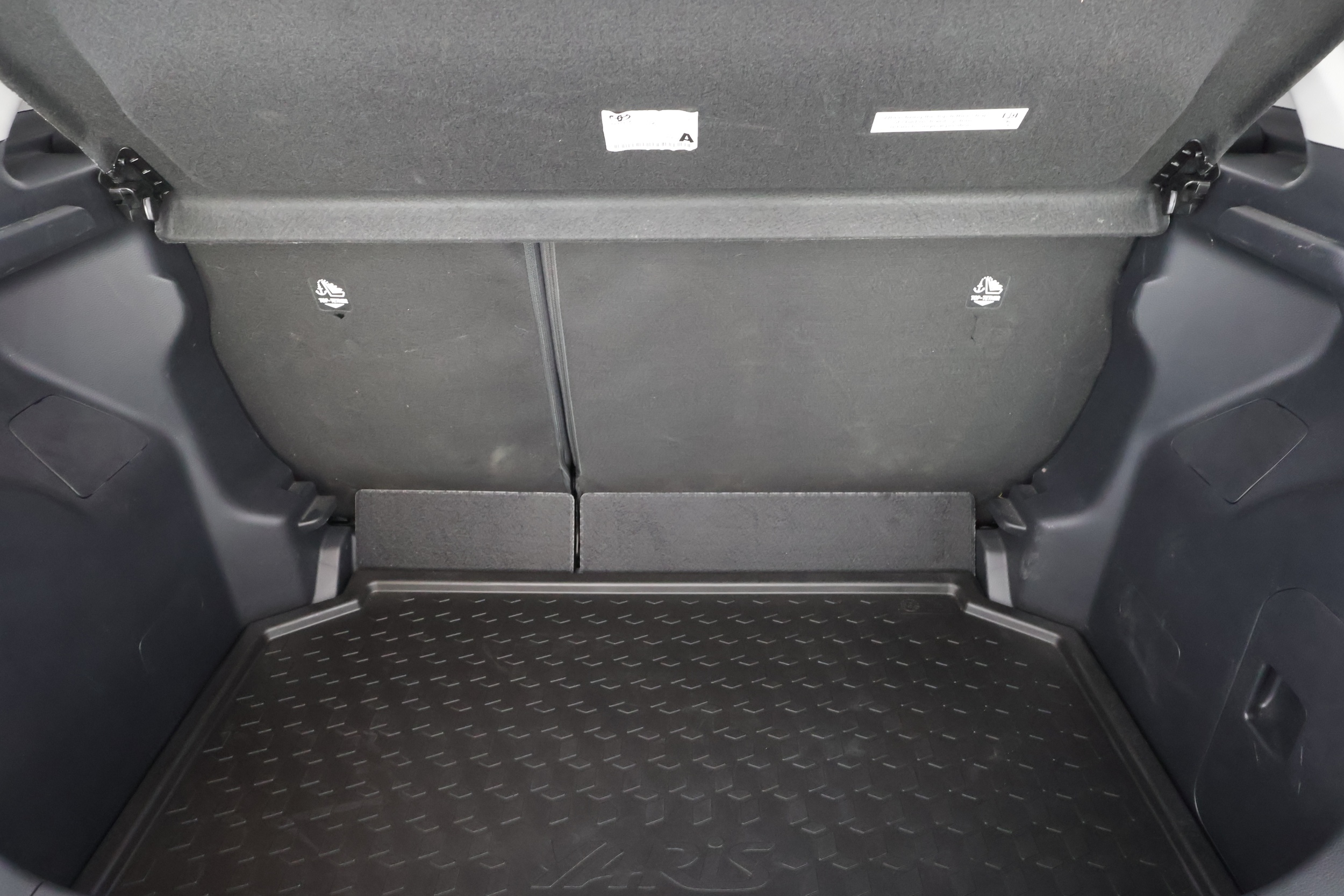 TOYOTA YARIS 2023