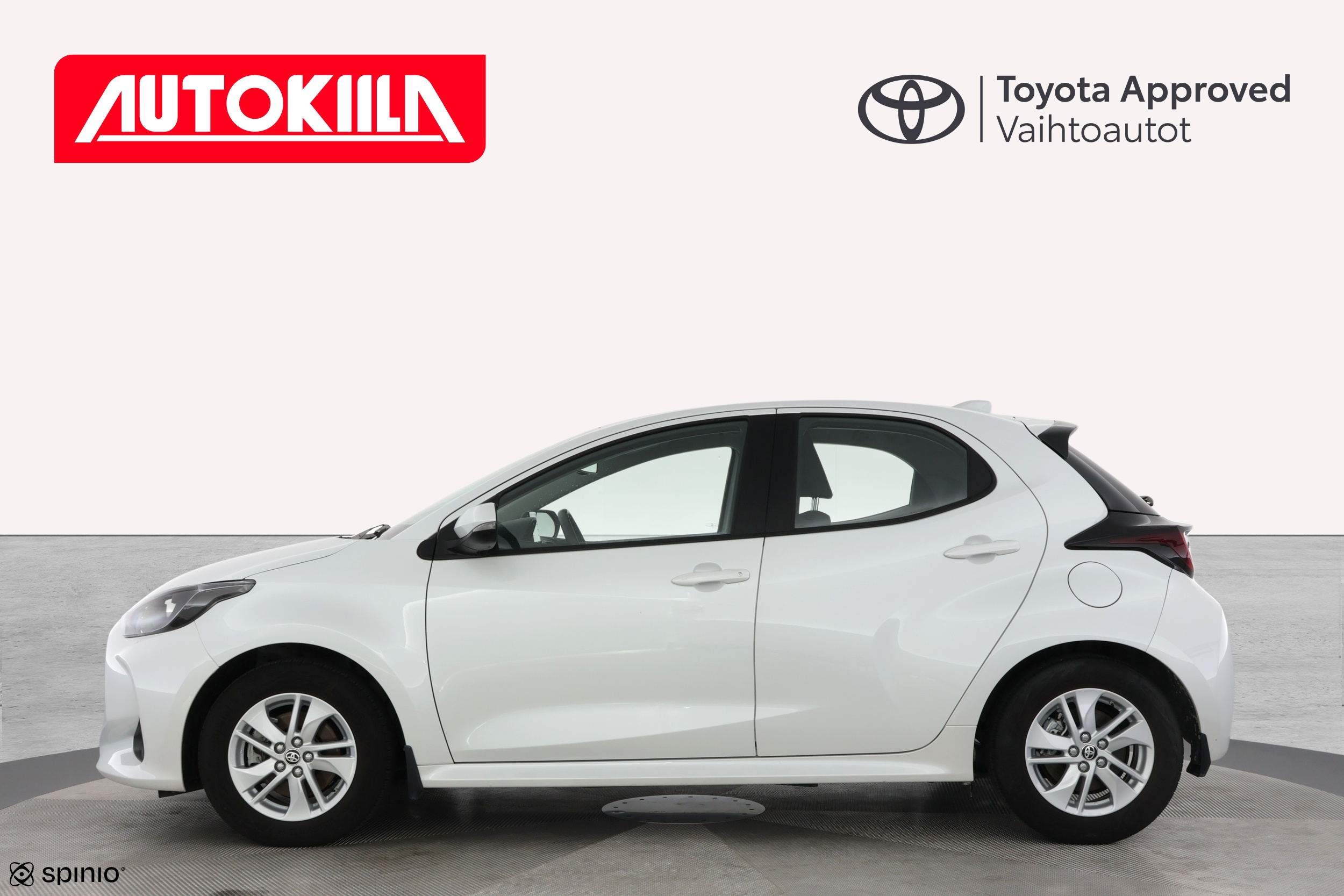 TOYOTA YARIS 2023