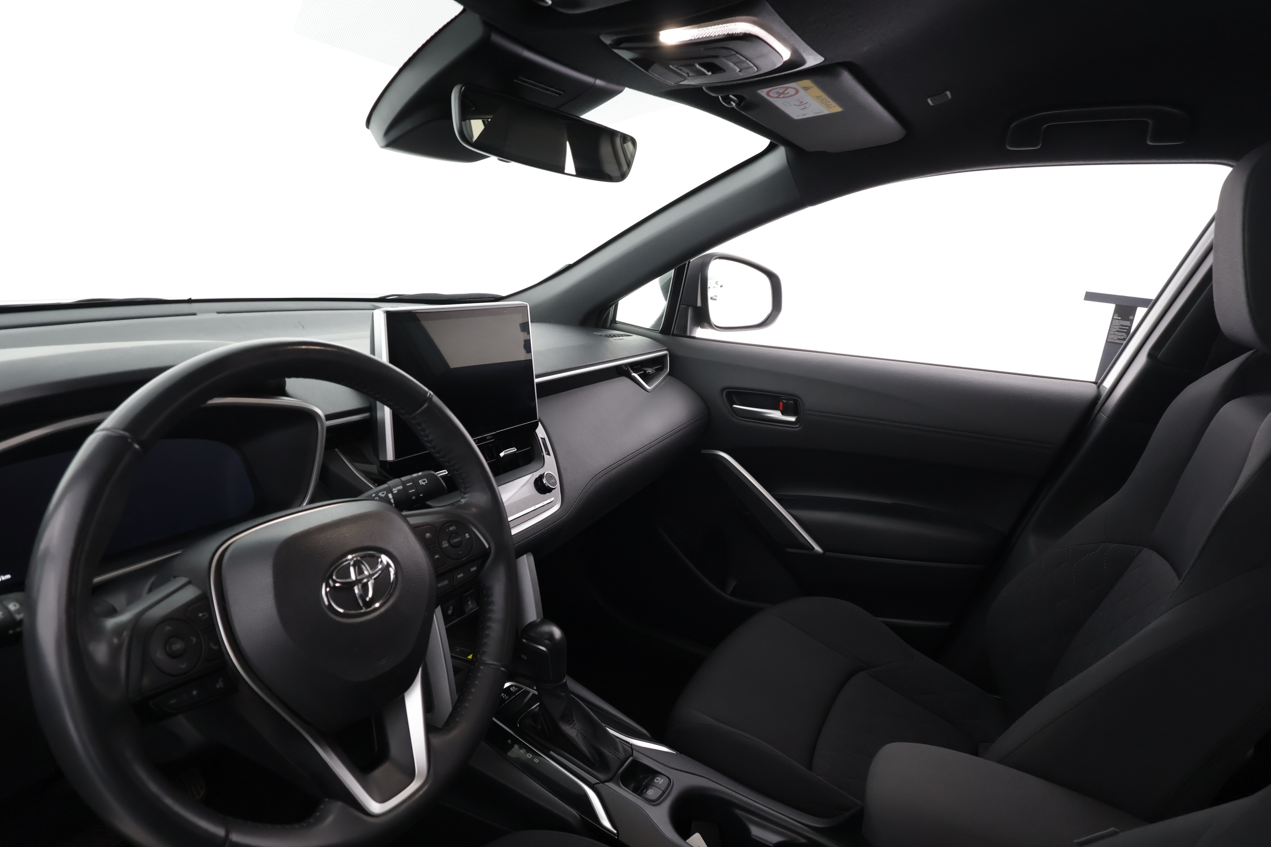 TOYOTA Corolla Cross 2023