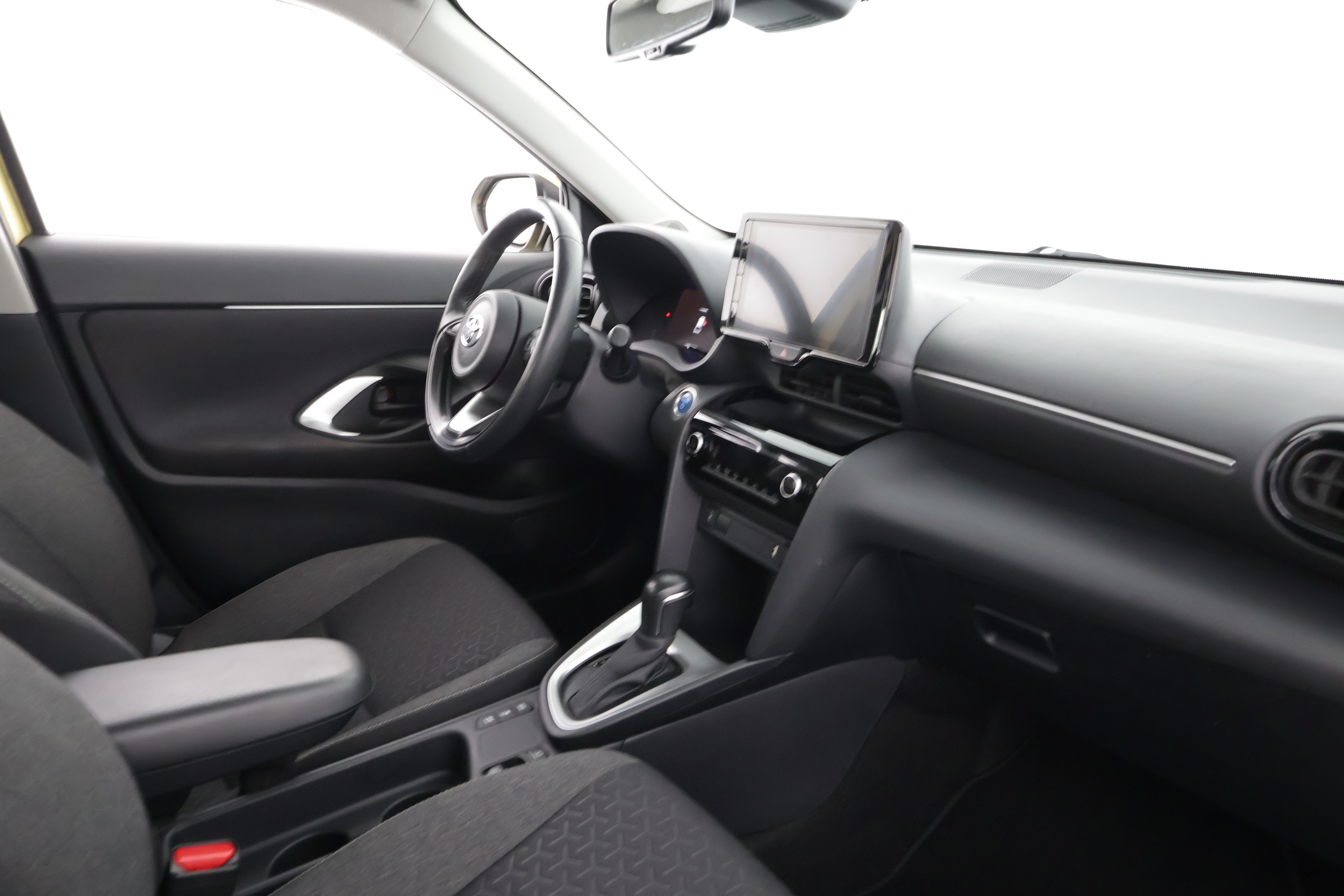 TOYOTA Yaris Cross 2024
