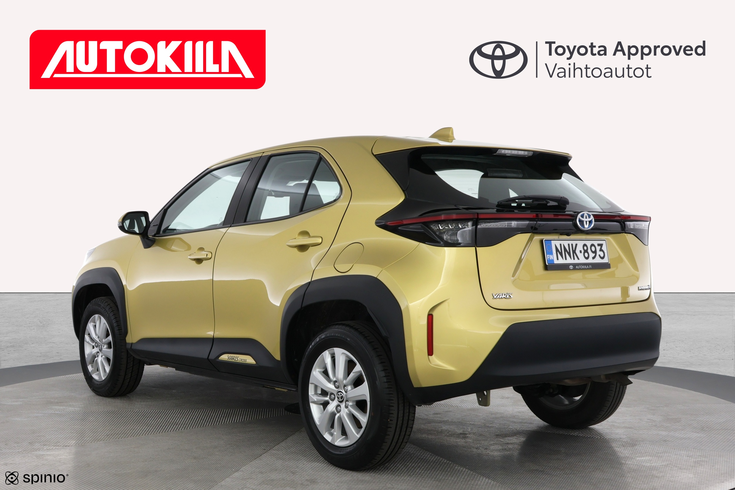 TOYOTA Yaris Cross 2024
