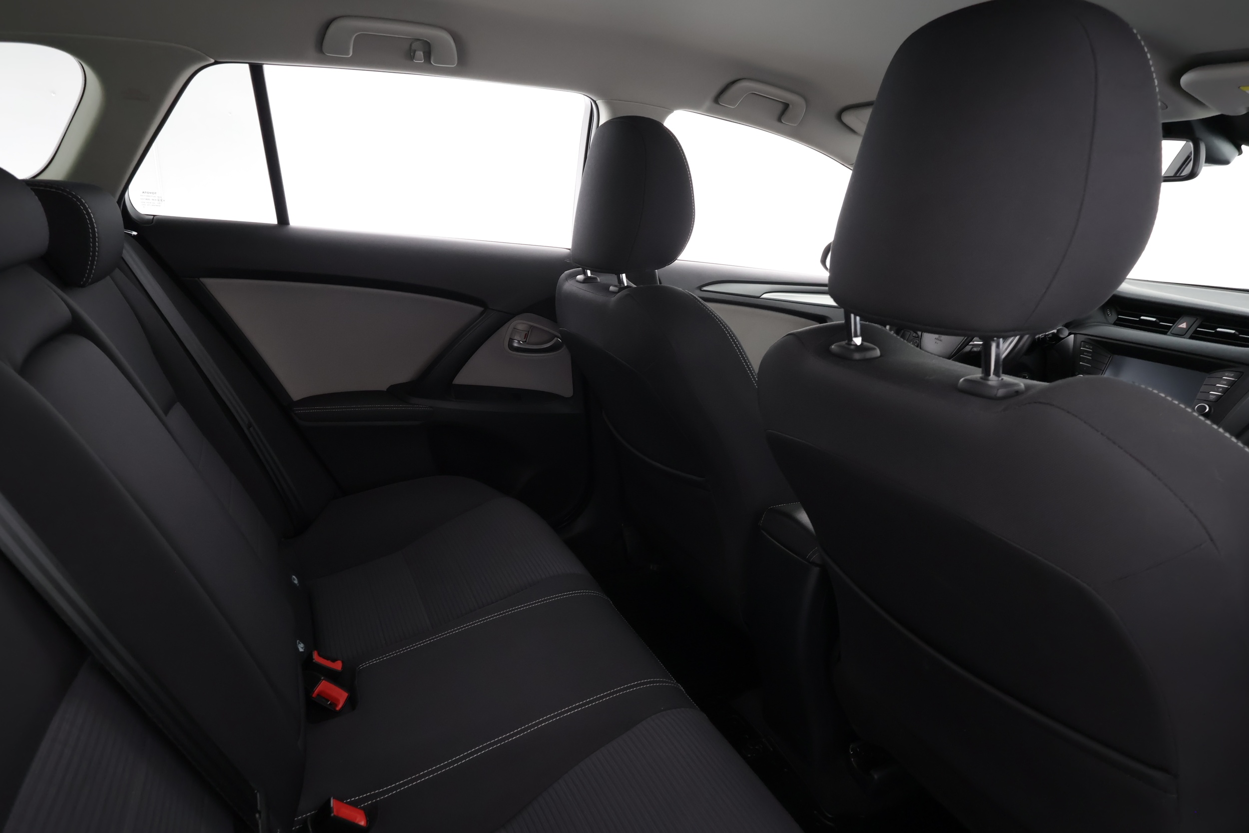 TOYOTA AVENSIS 2015