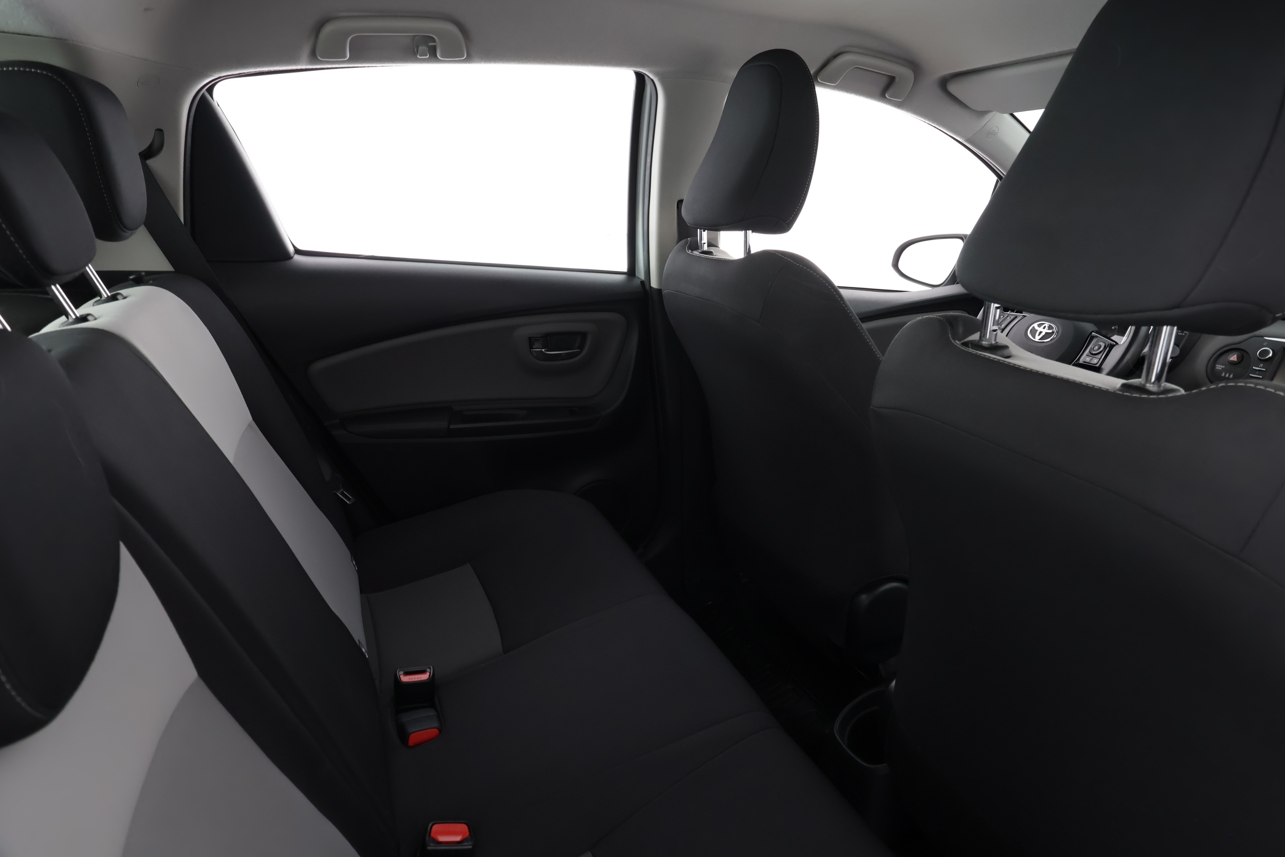 TOYOTA YARIS 2017